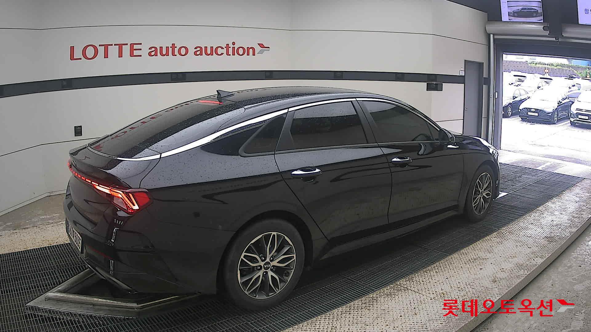 2021 - kia k5