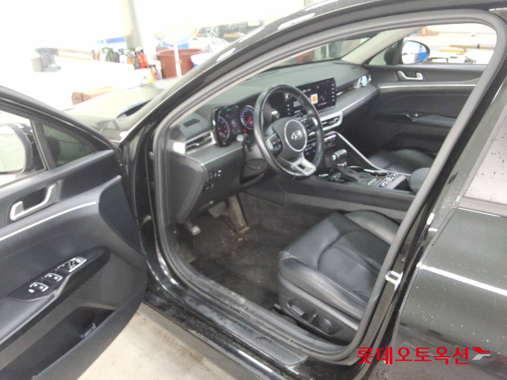 2021 - kia k5