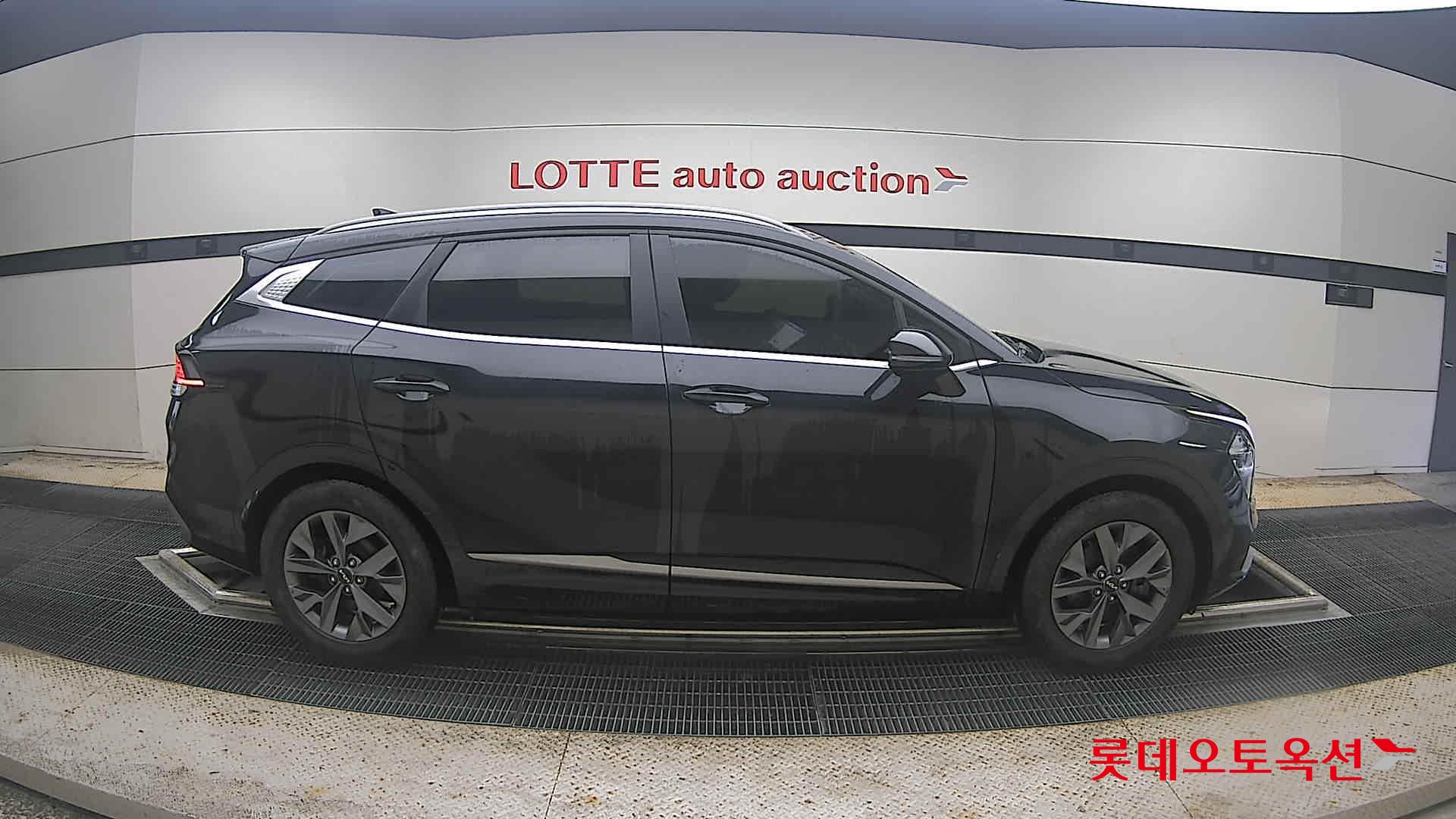 2022 - kia sportage
