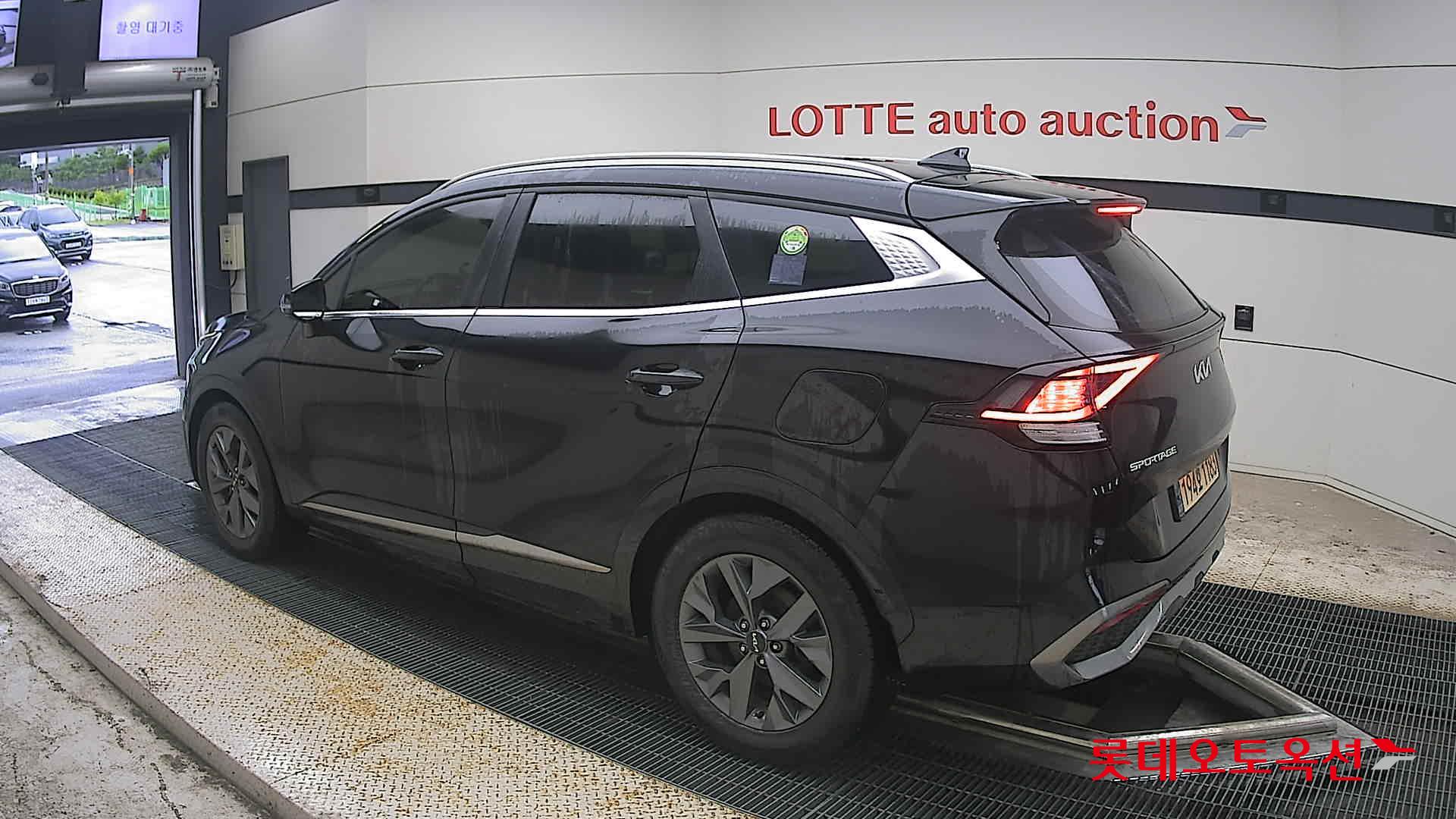 2022 - kia sportage