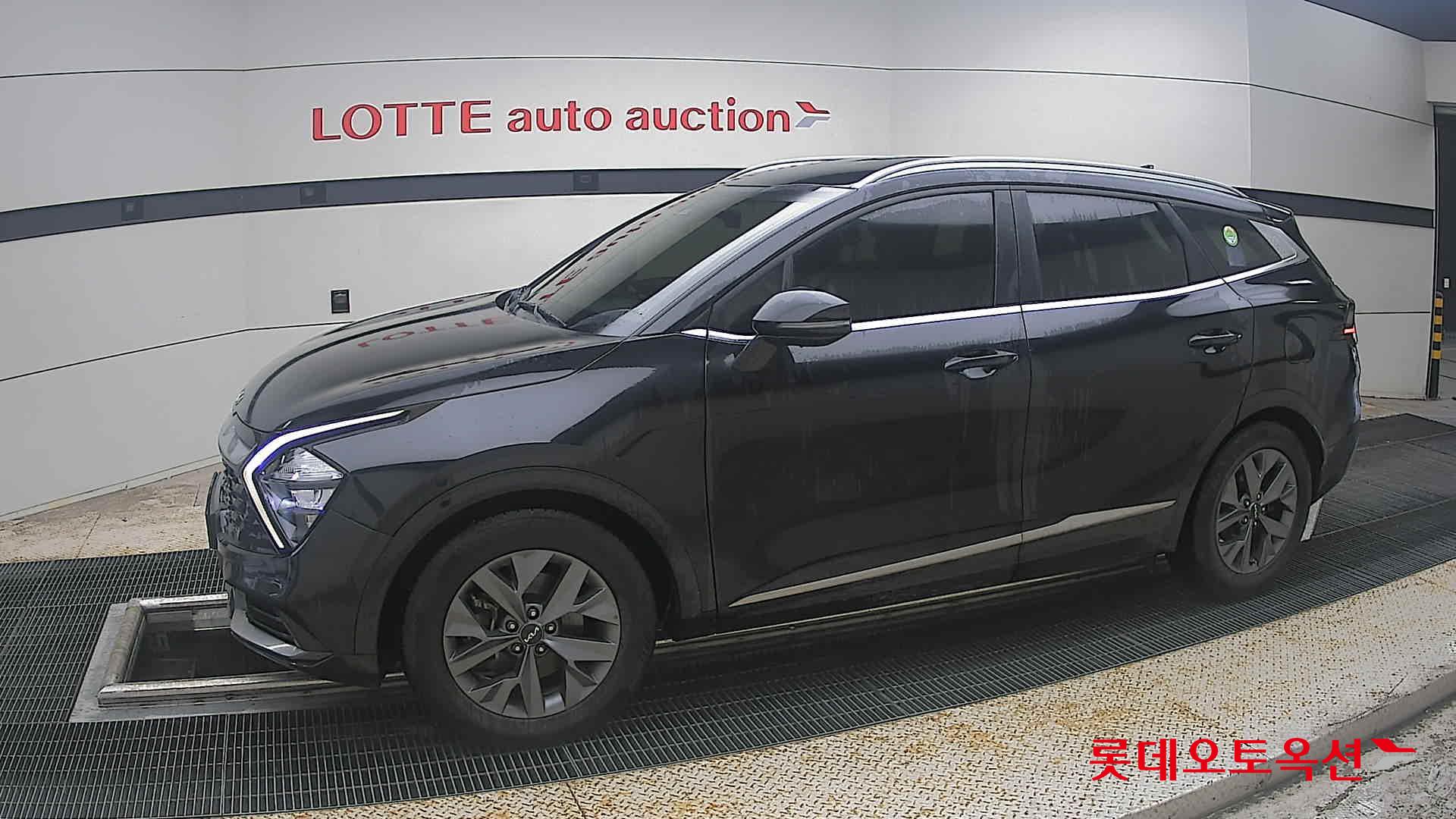 2022 - kia sportage