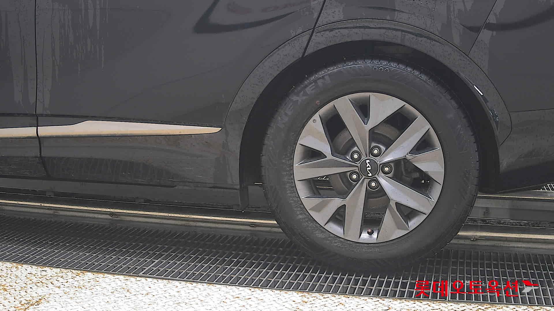 2022 - kia sportage