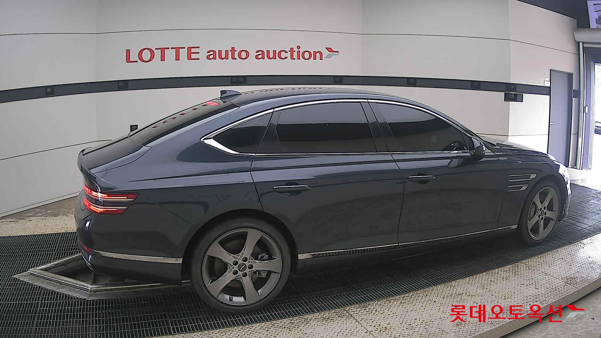 2023 - genesis g80