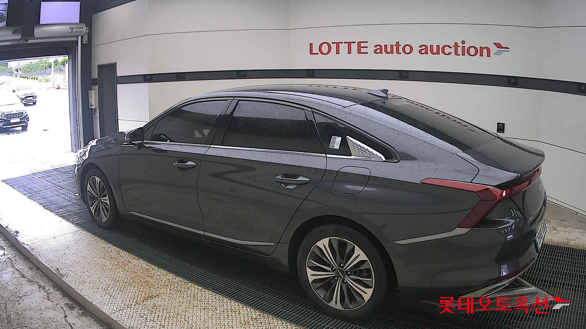 2023 - kia k8