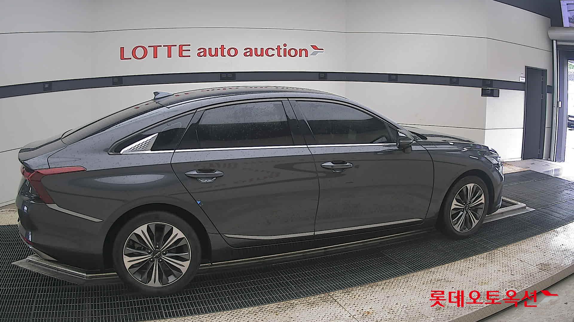 2023 - kia k8