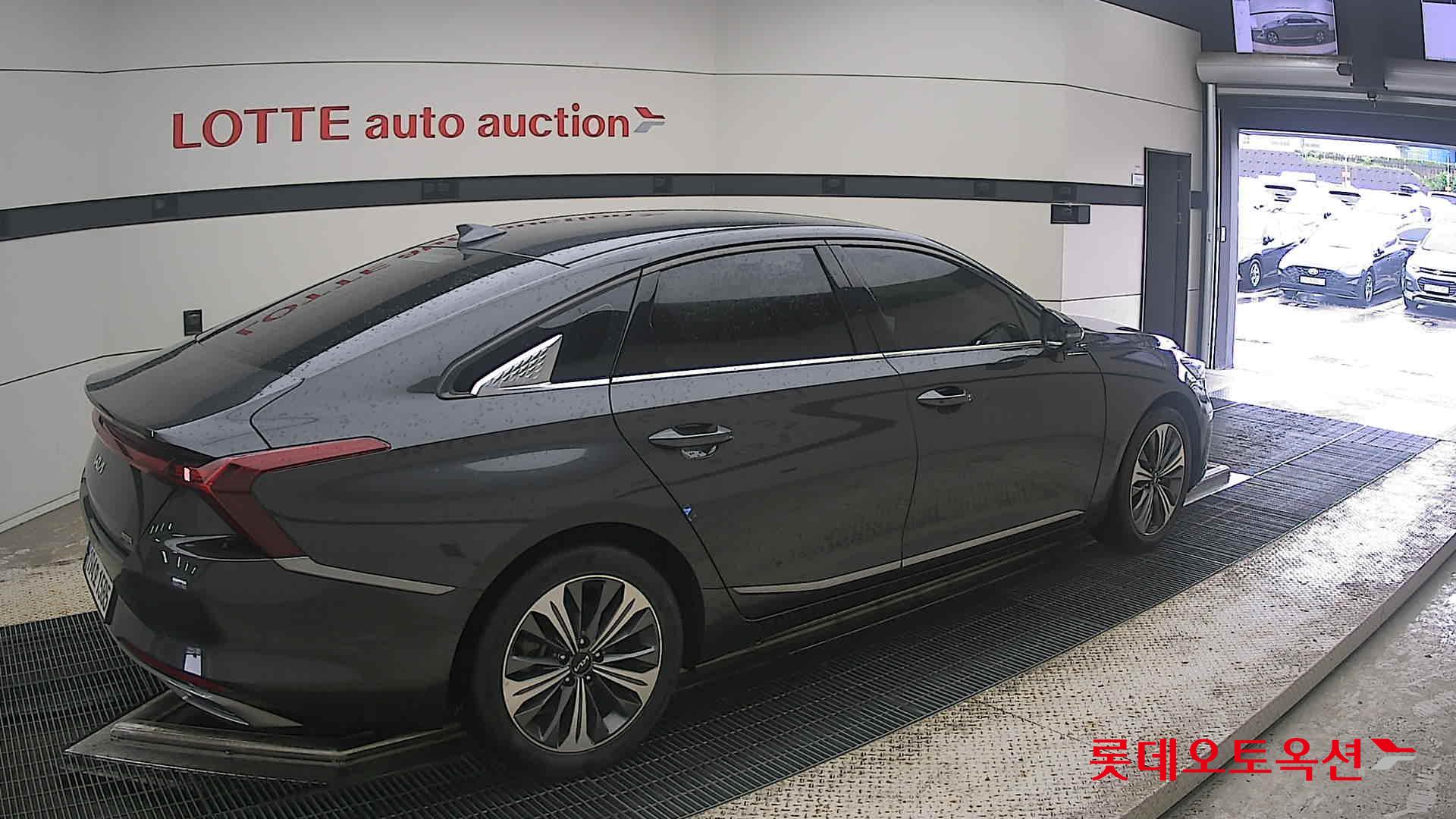 2023 - kia k8