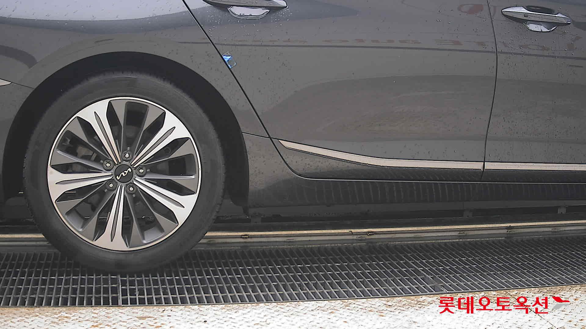 2023 - kia k8