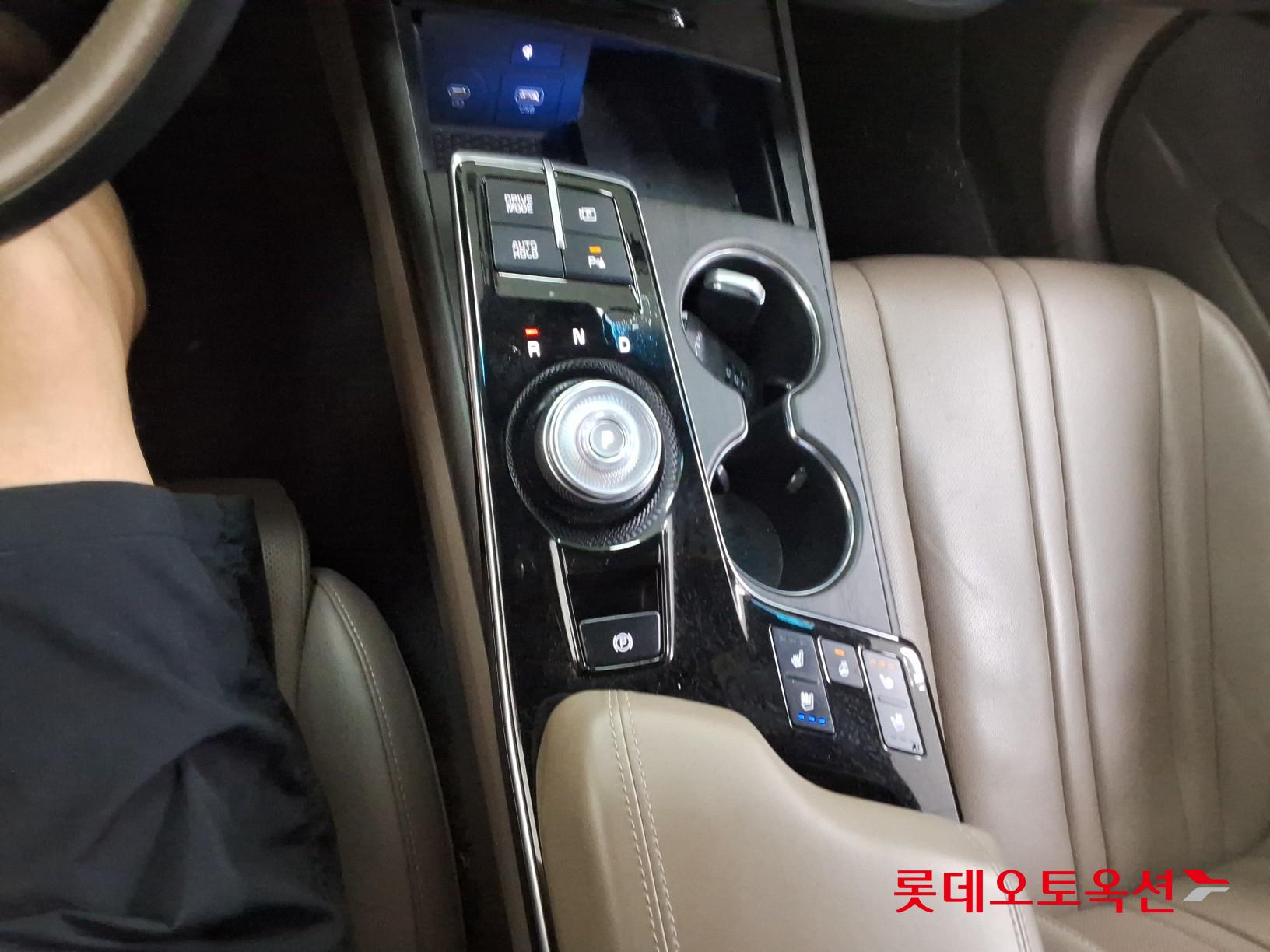 2023 - kia k8