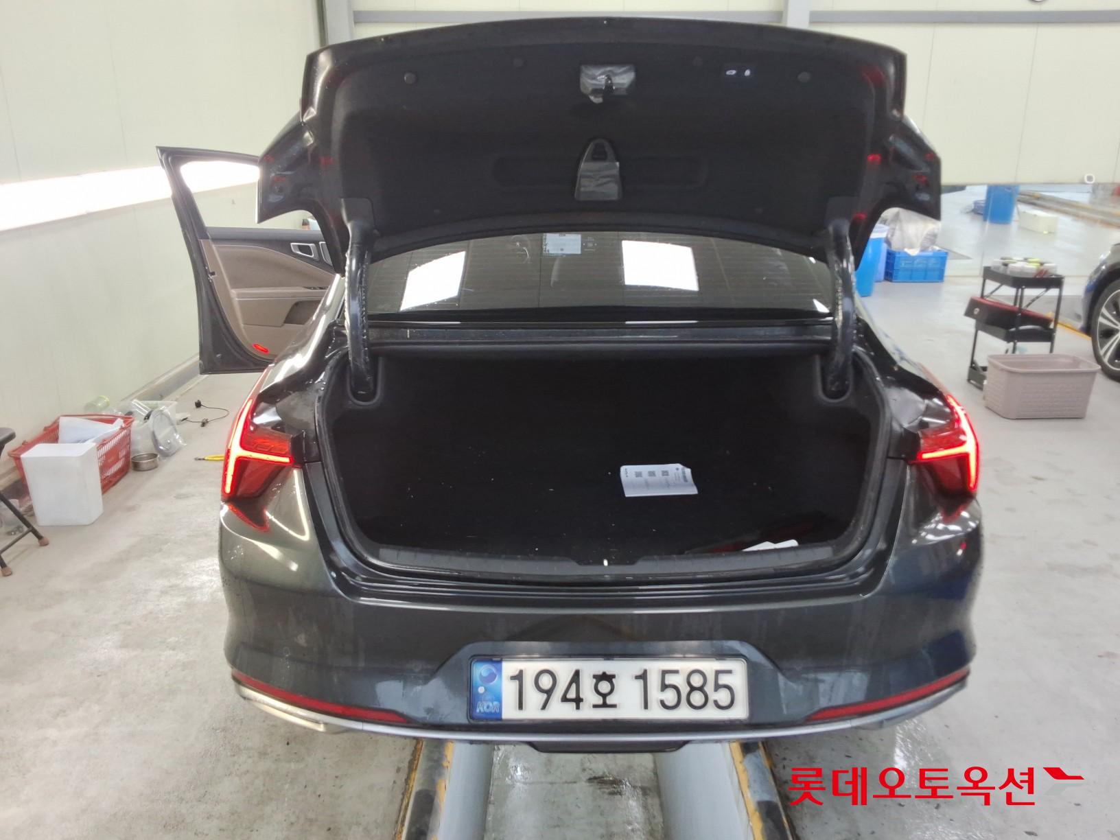 2023 - kia k8