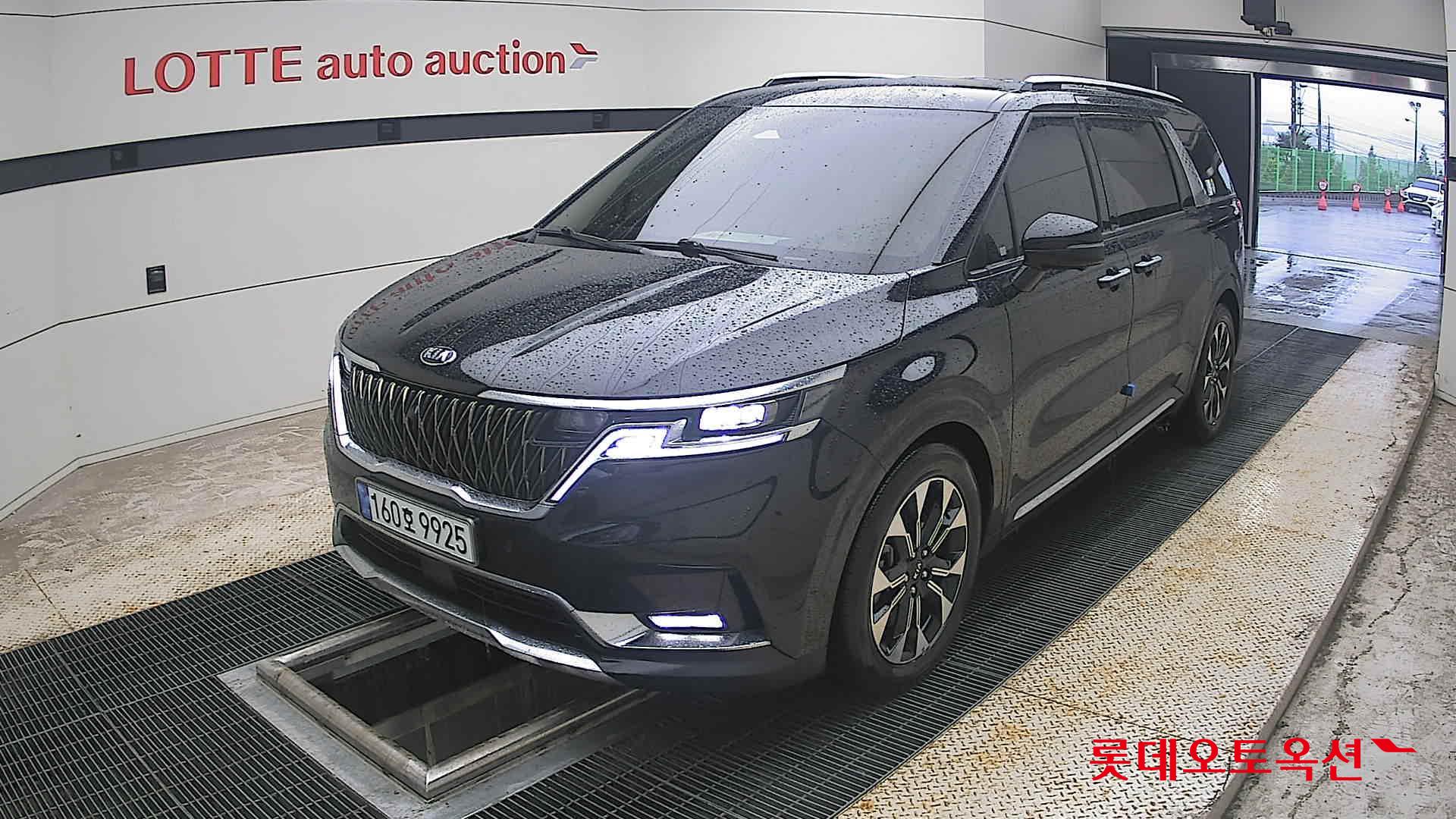 2021 - kia carnival