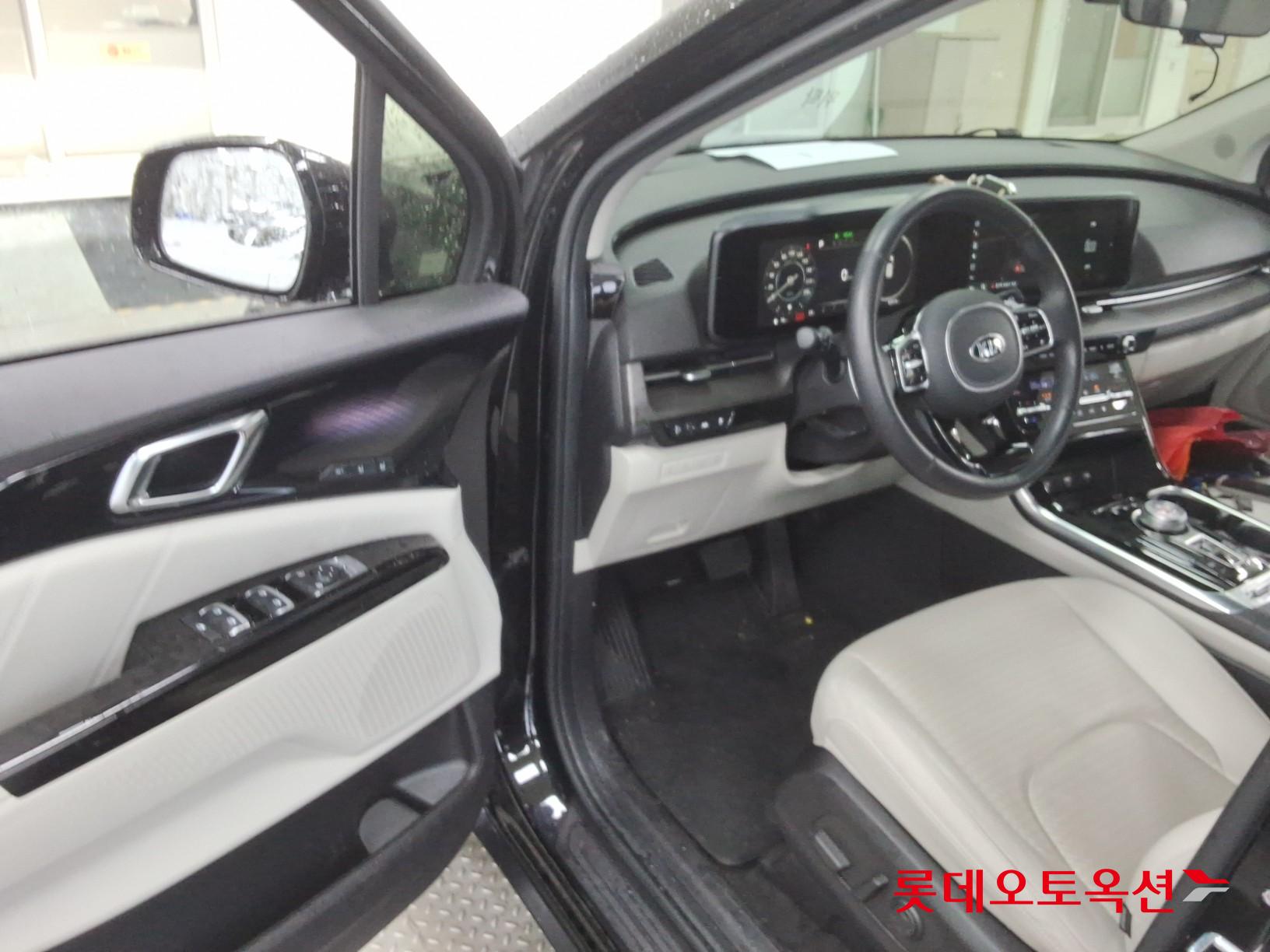 2021 - kia carnival