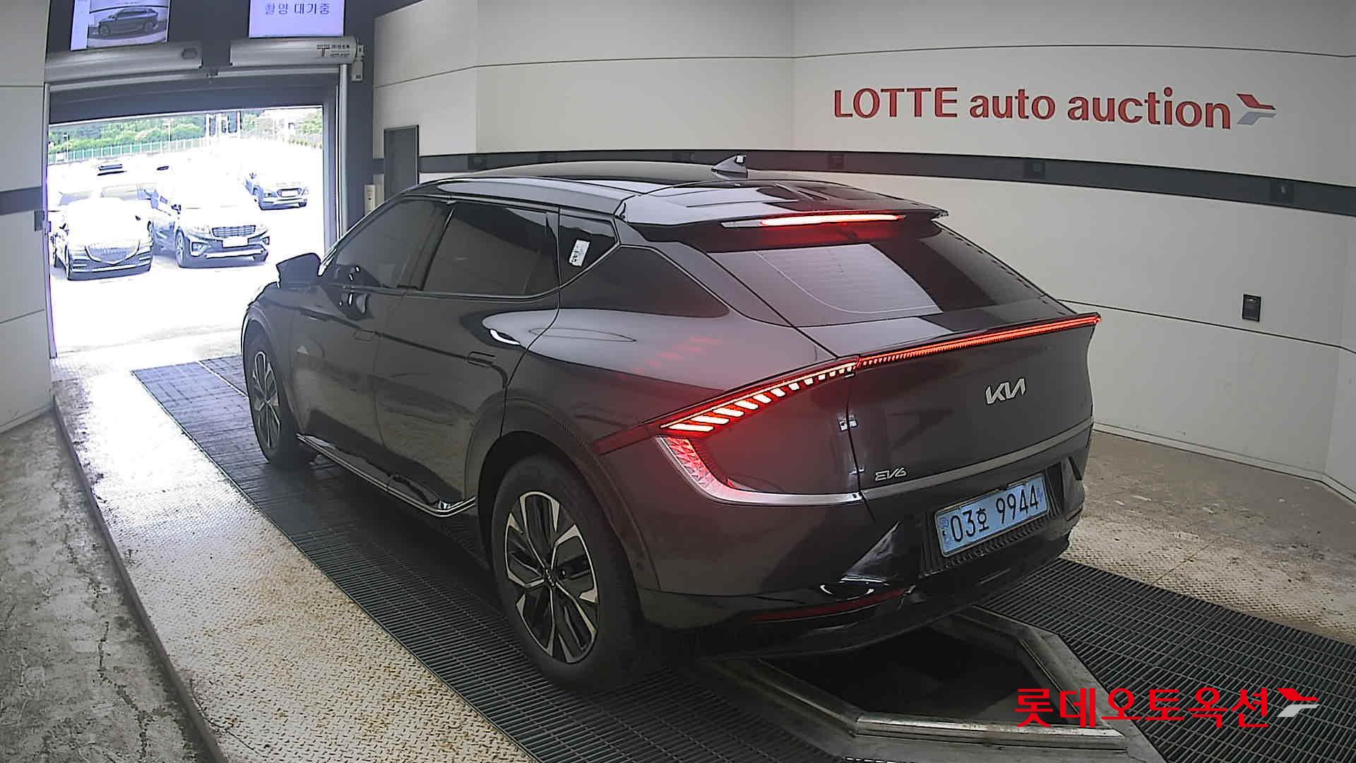2023 - kia ev6