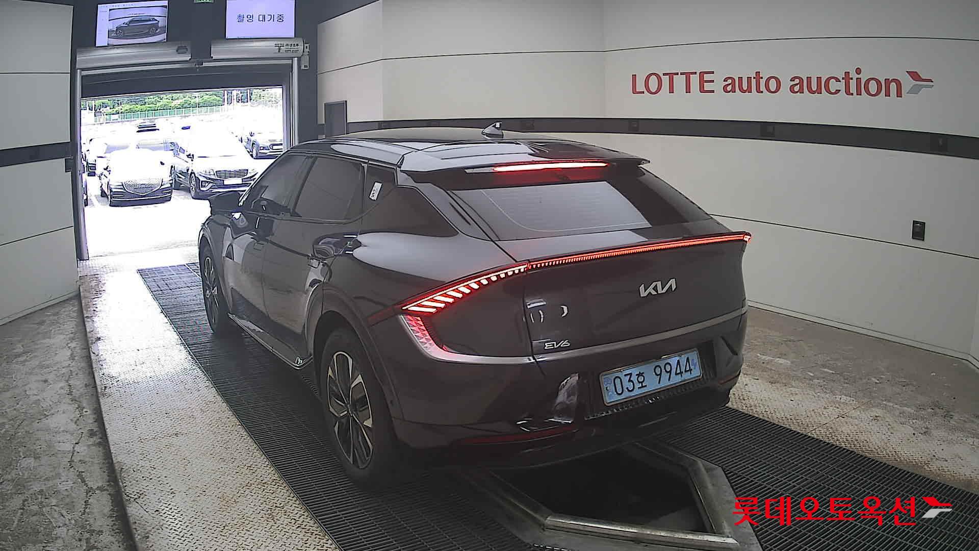 2023 - kia ev6