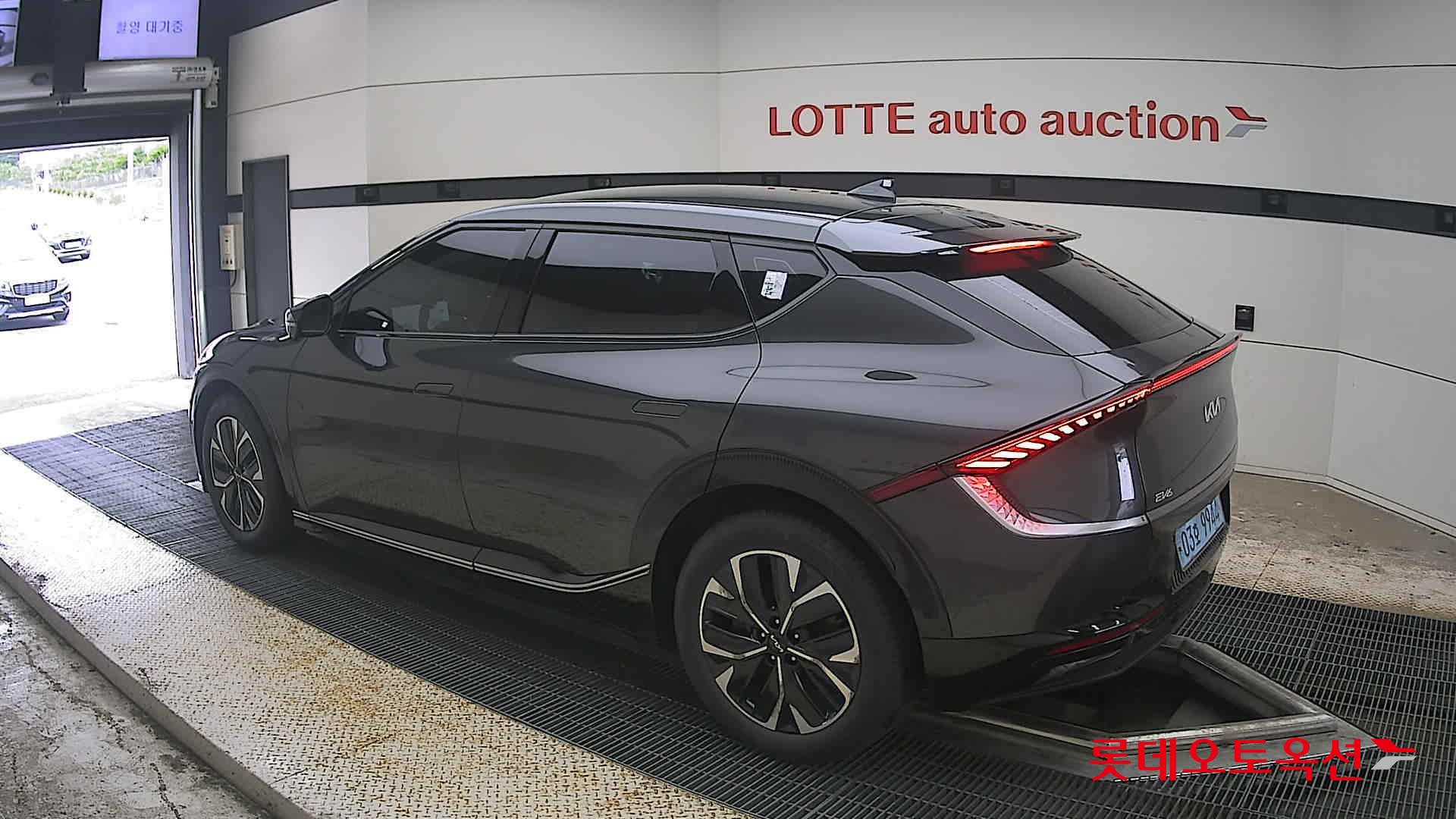 2023 - kia ev6