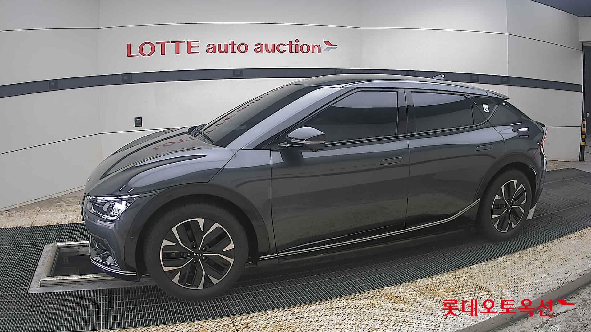 2023 - kia ev6