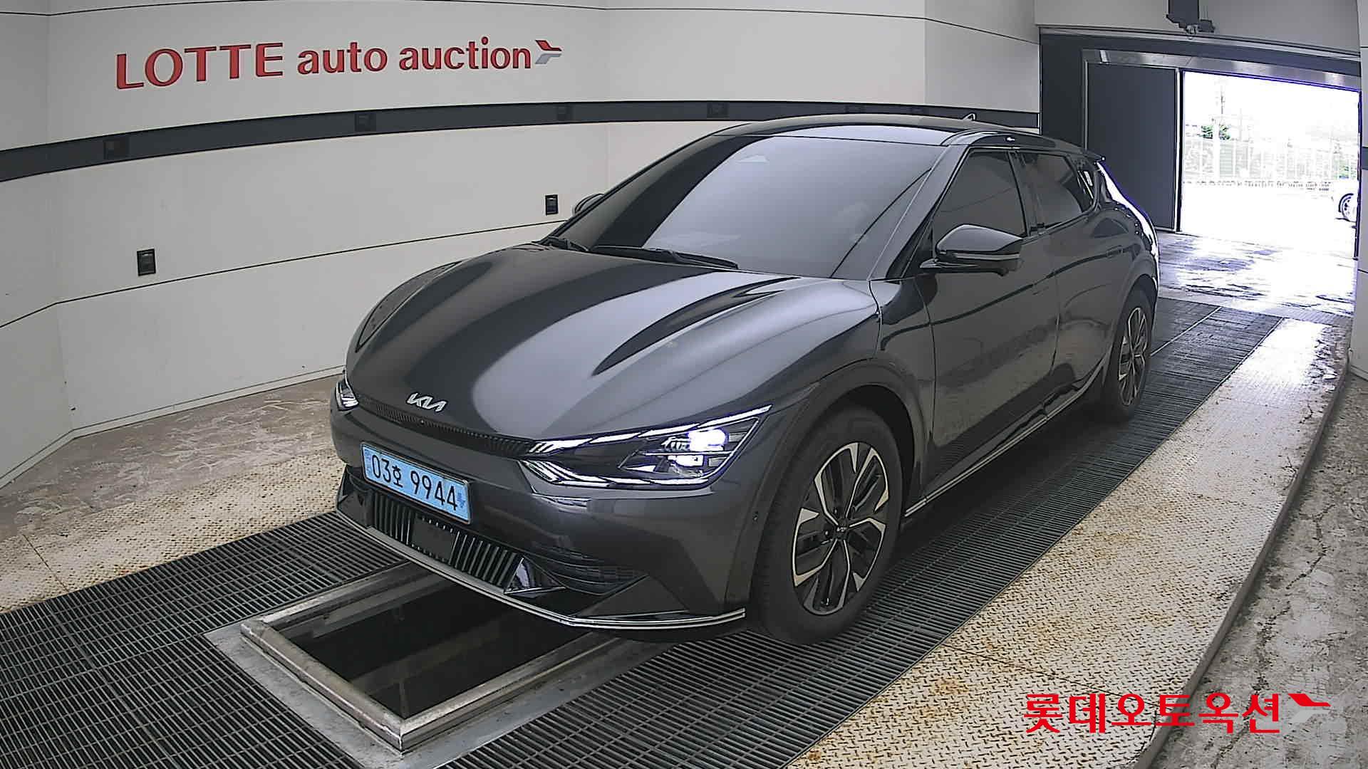 2023 - kia ev6