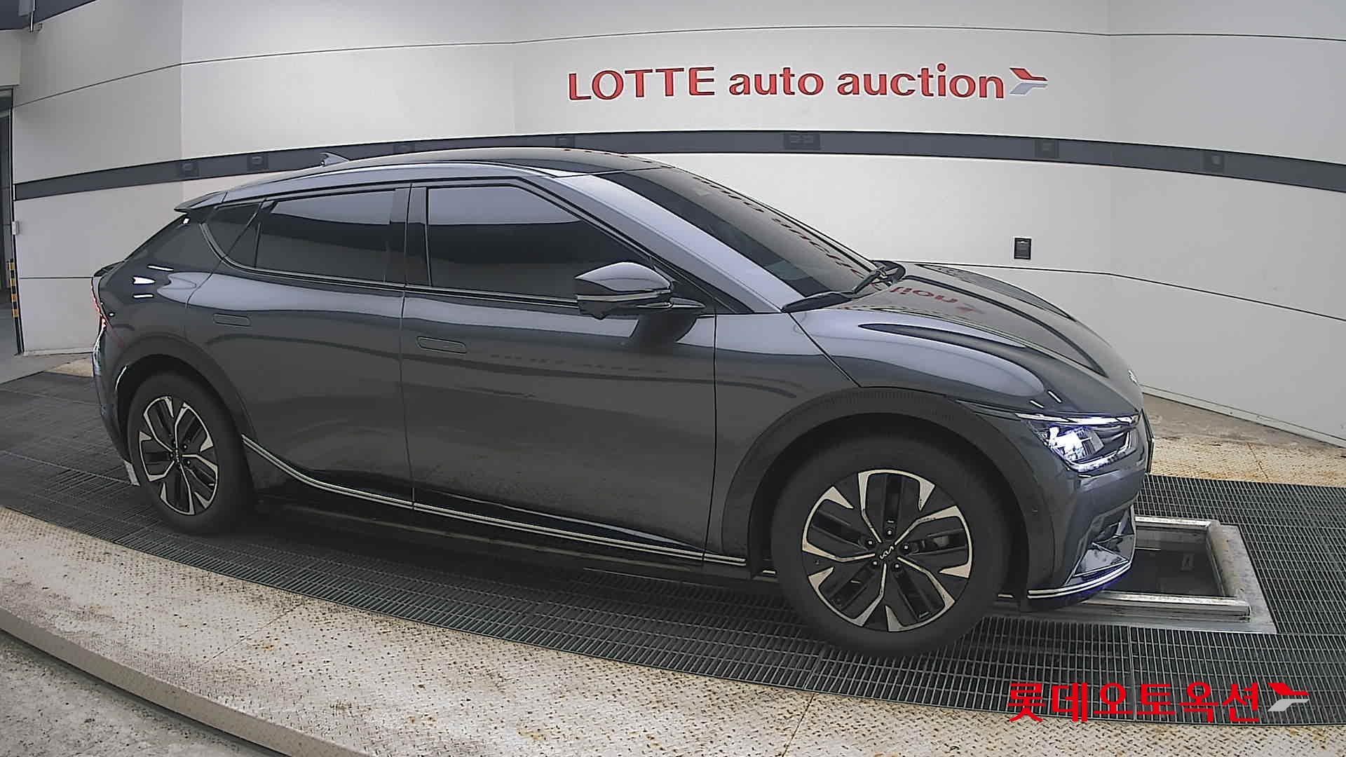 2023 - kia ev6