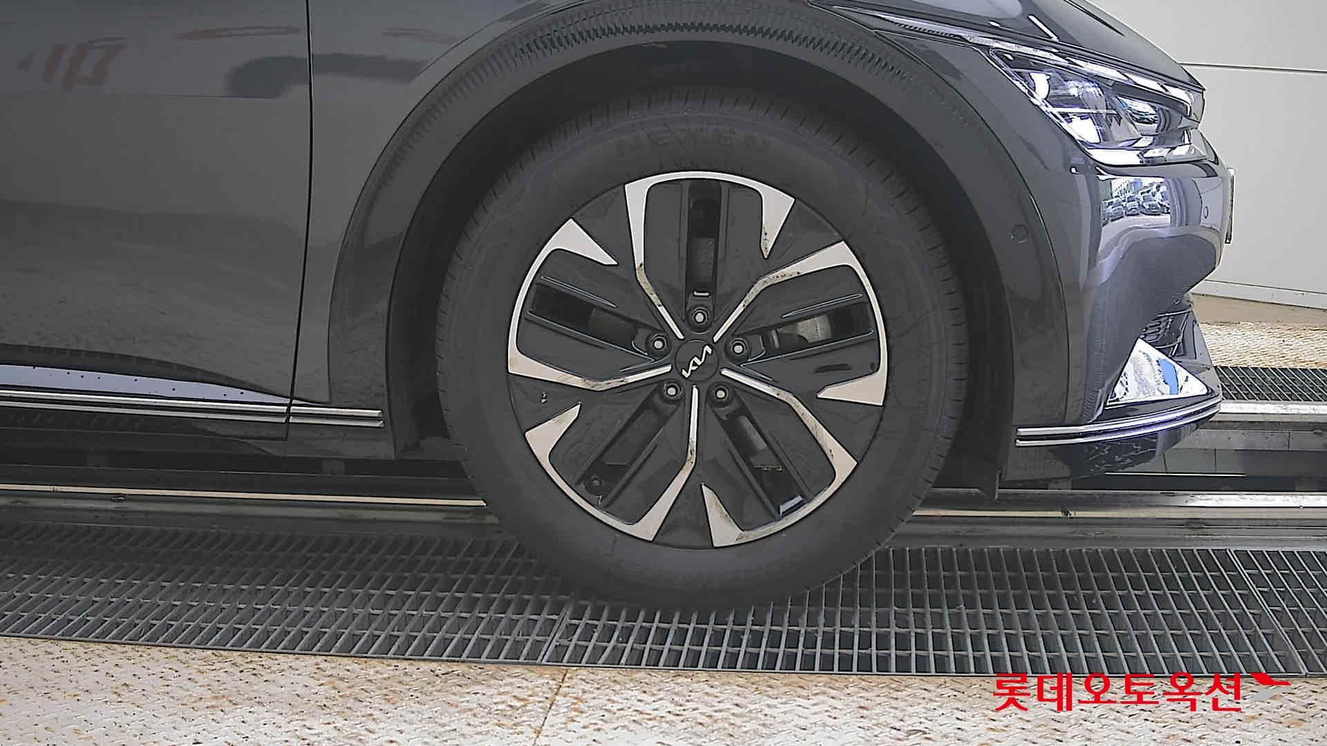 2023 - kia ev6