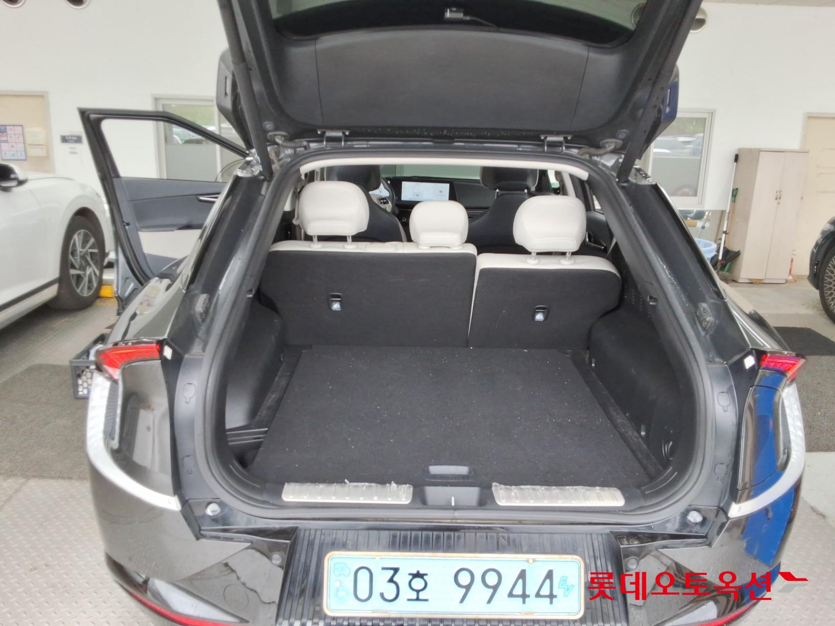 2023 - kia ev6