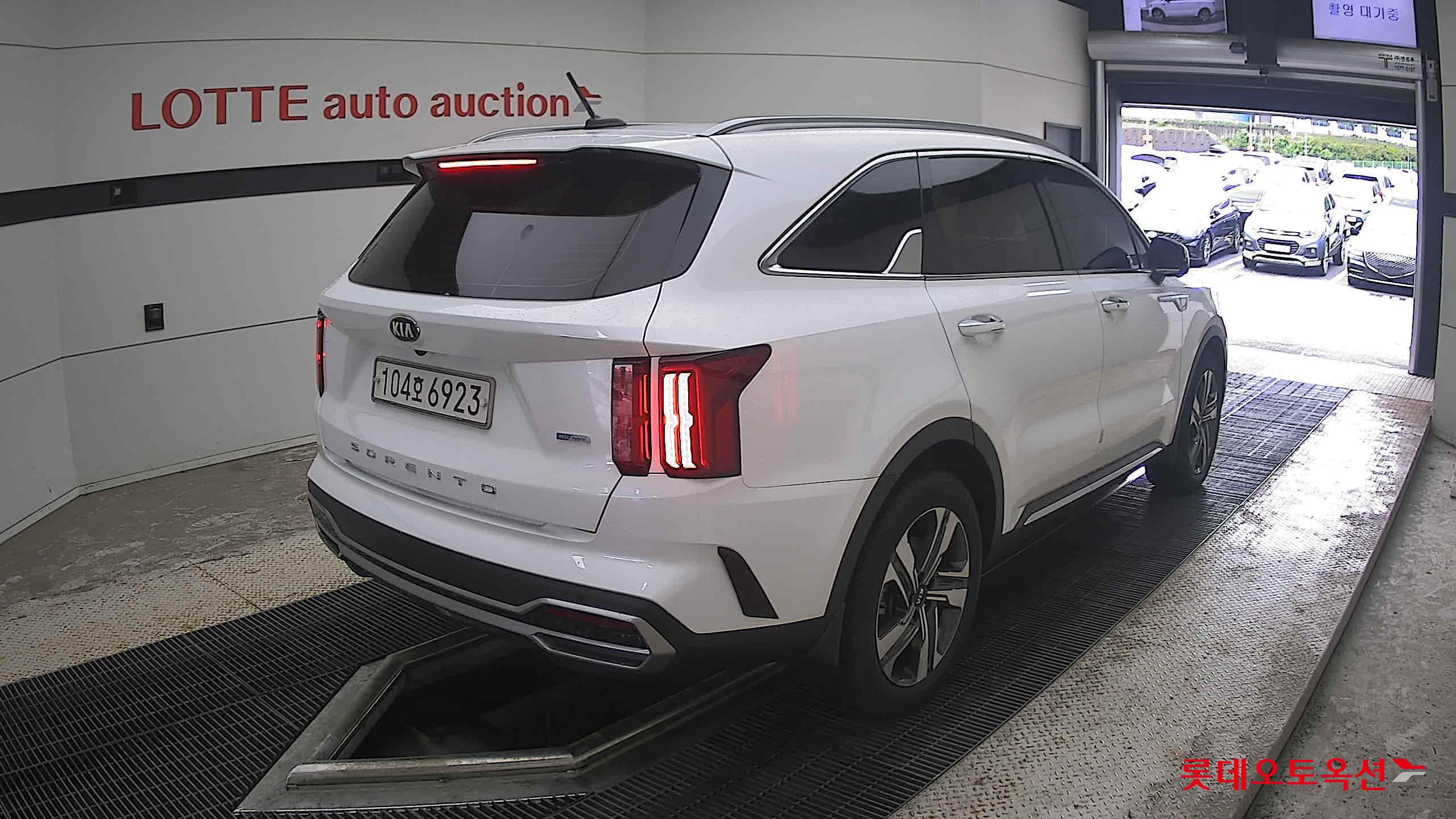 2021 - kia sorento