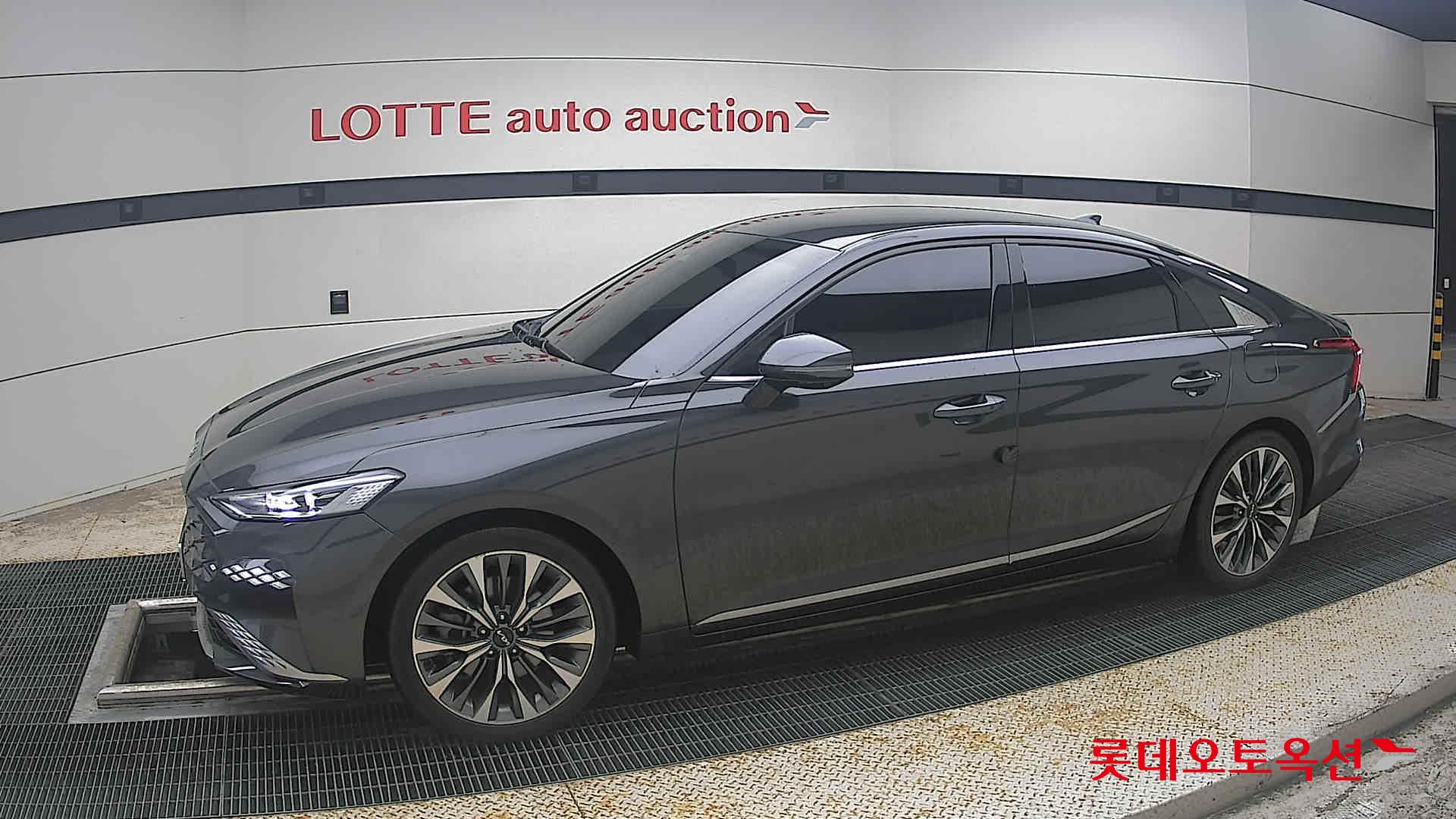 2022 - kia k8
