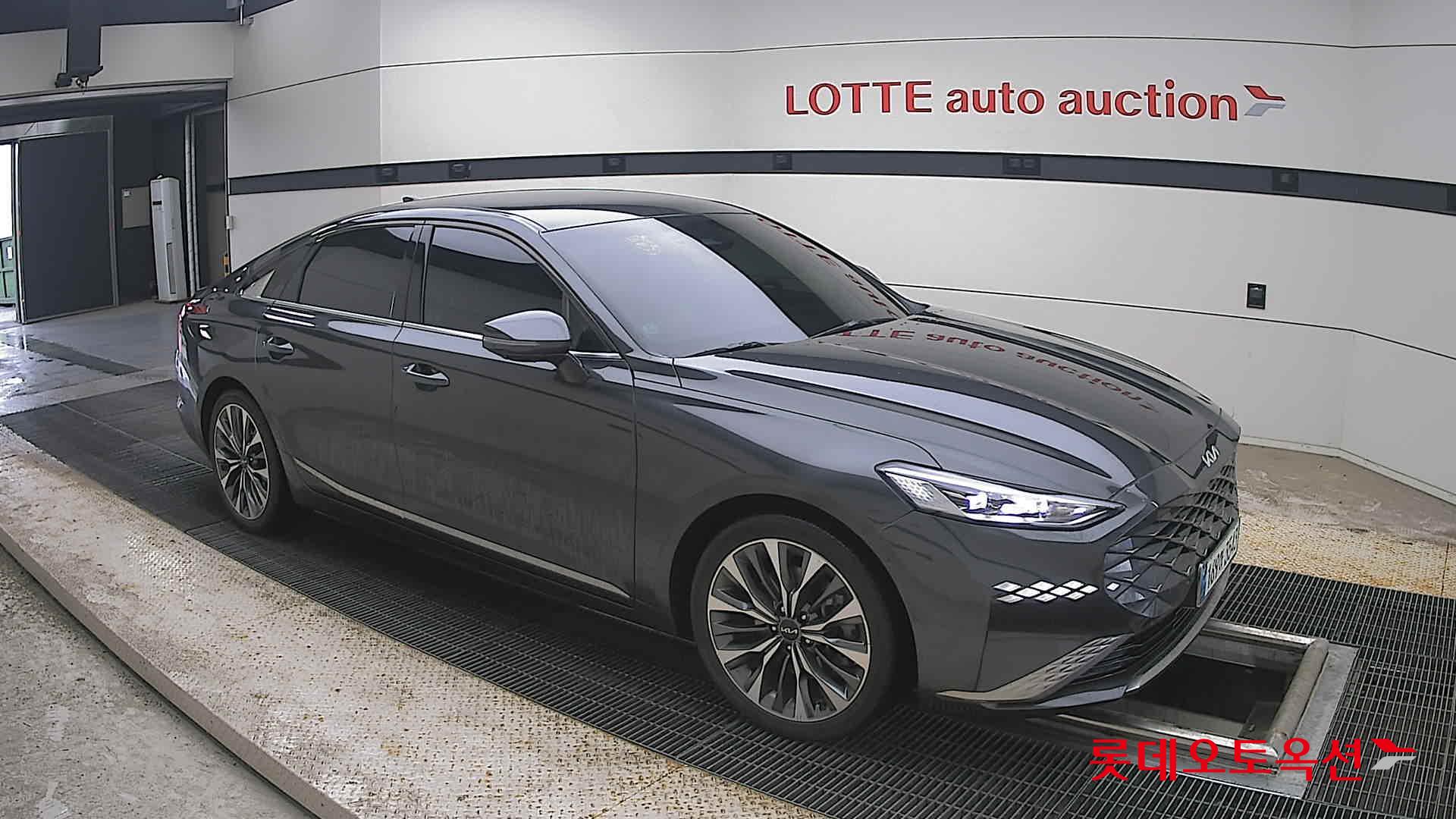 2022 - kia k8