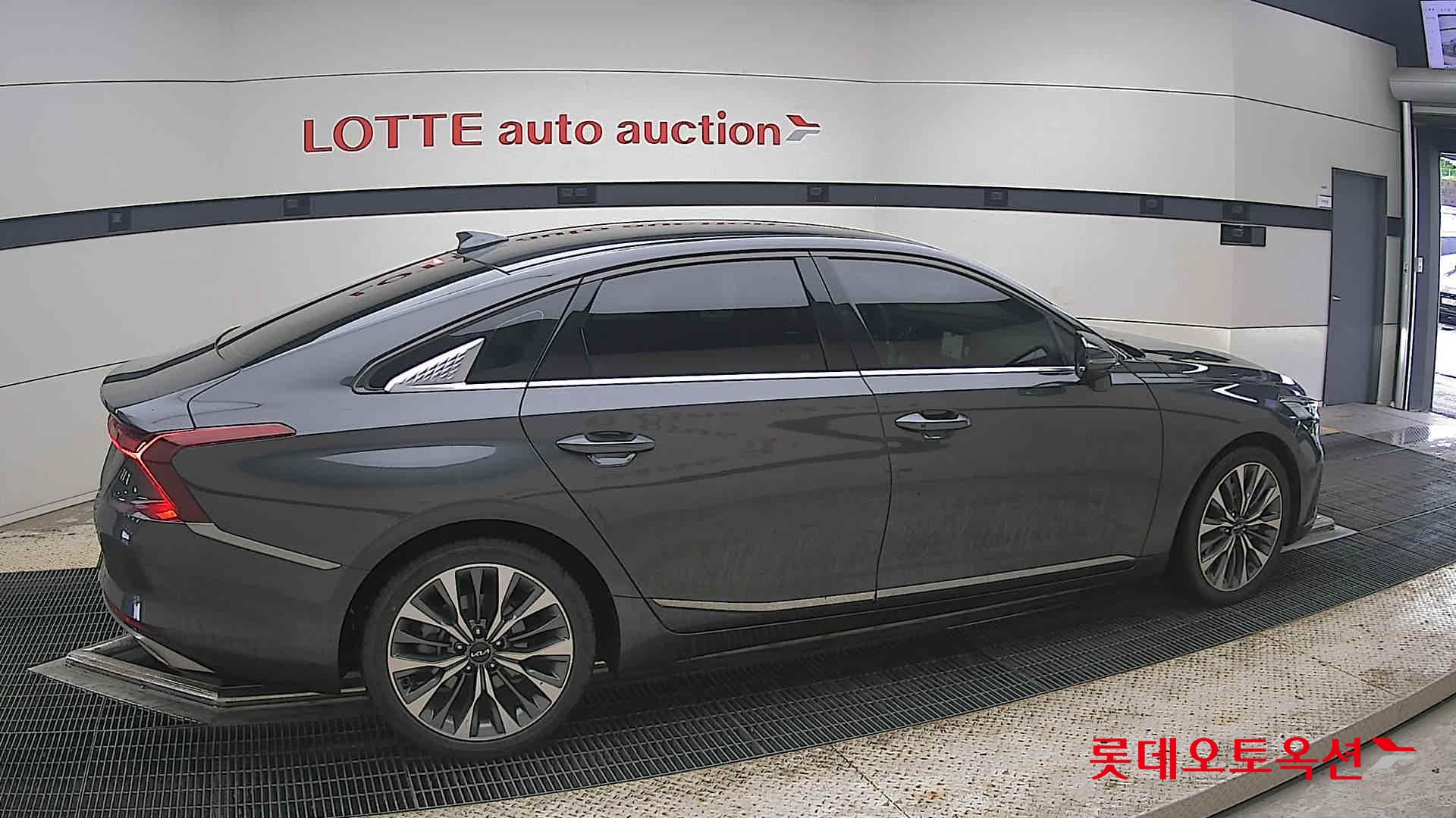 2022 - kia k8