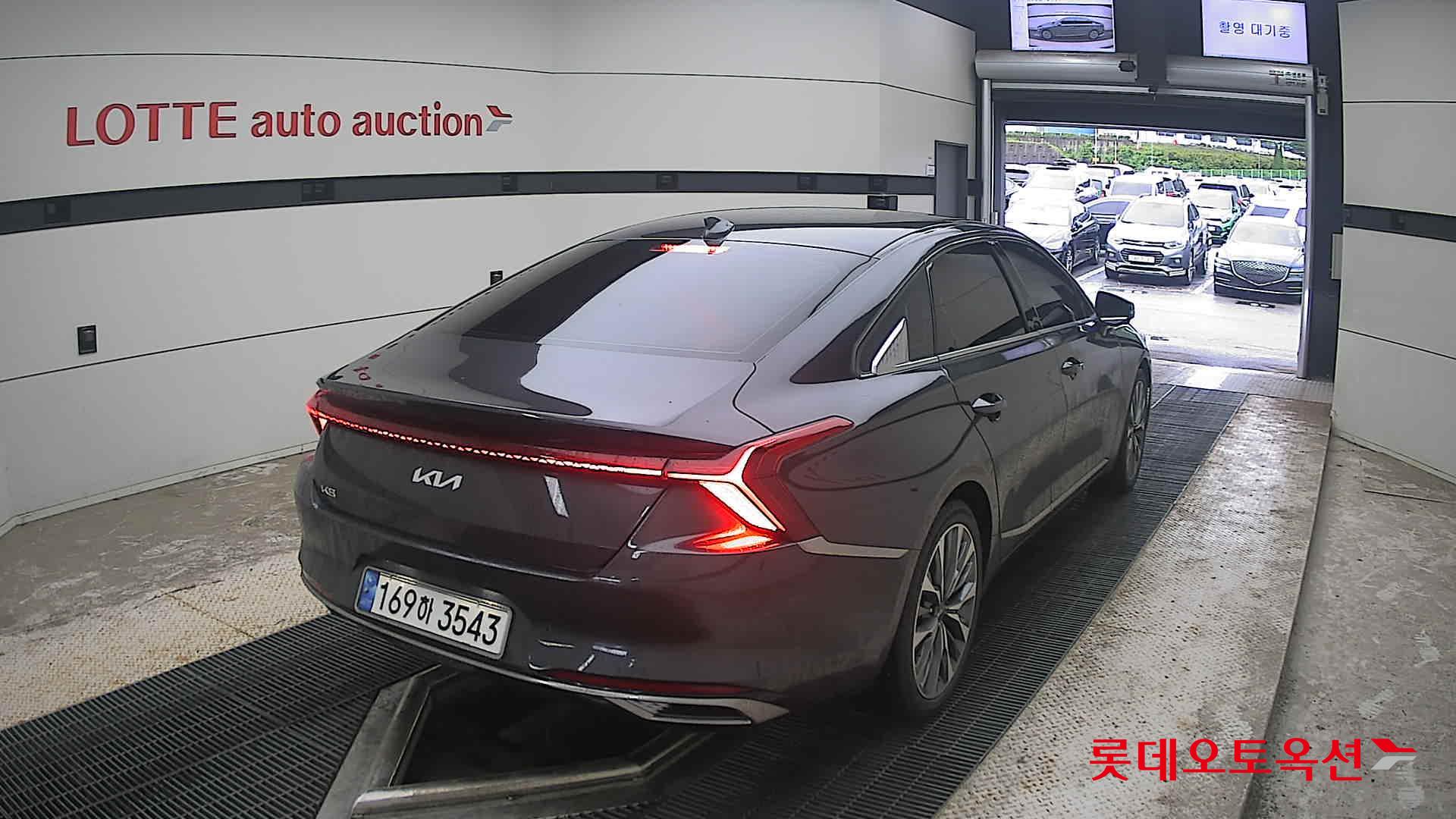 2022 - kia k8