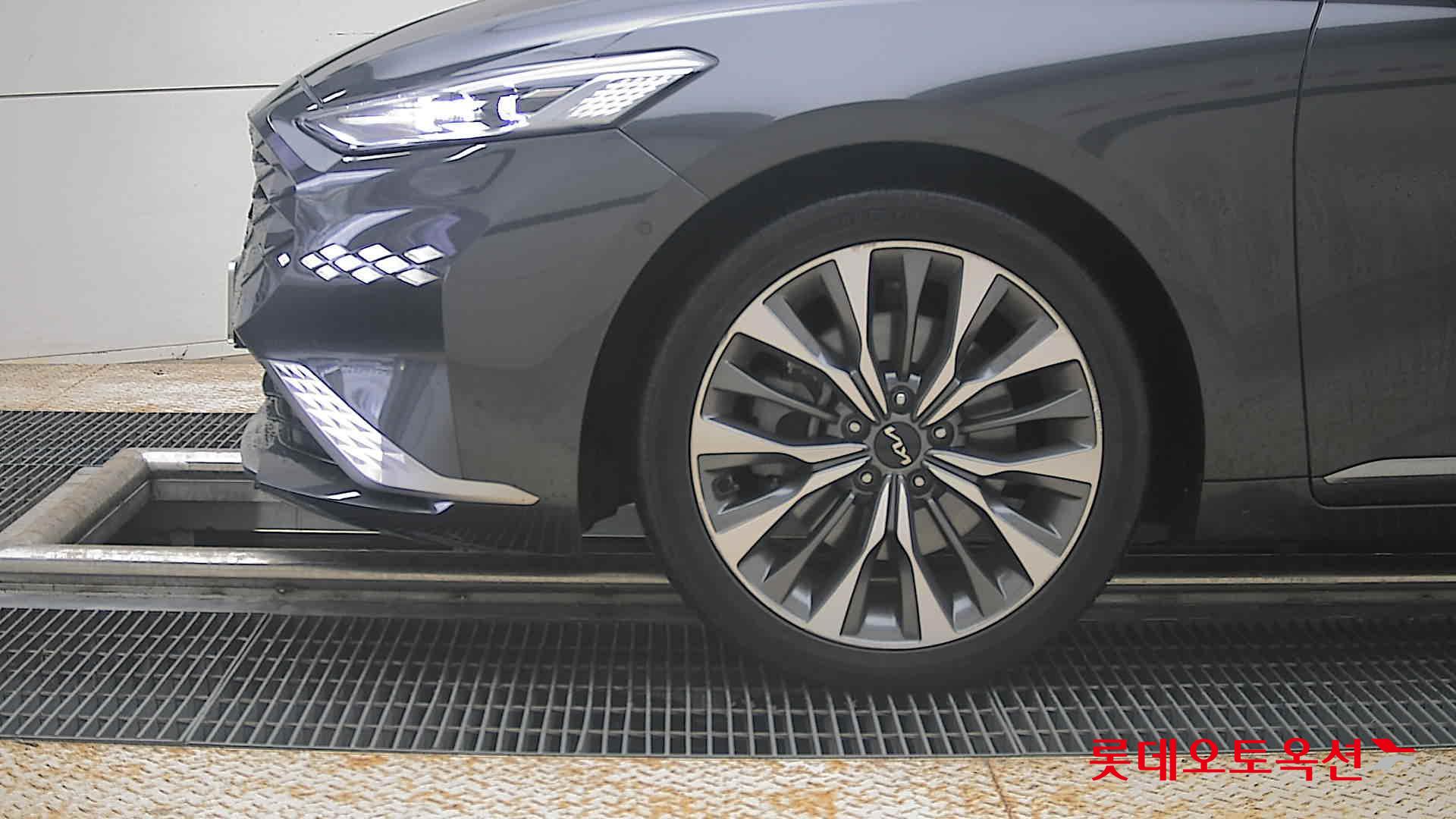 2022 - kia k8
