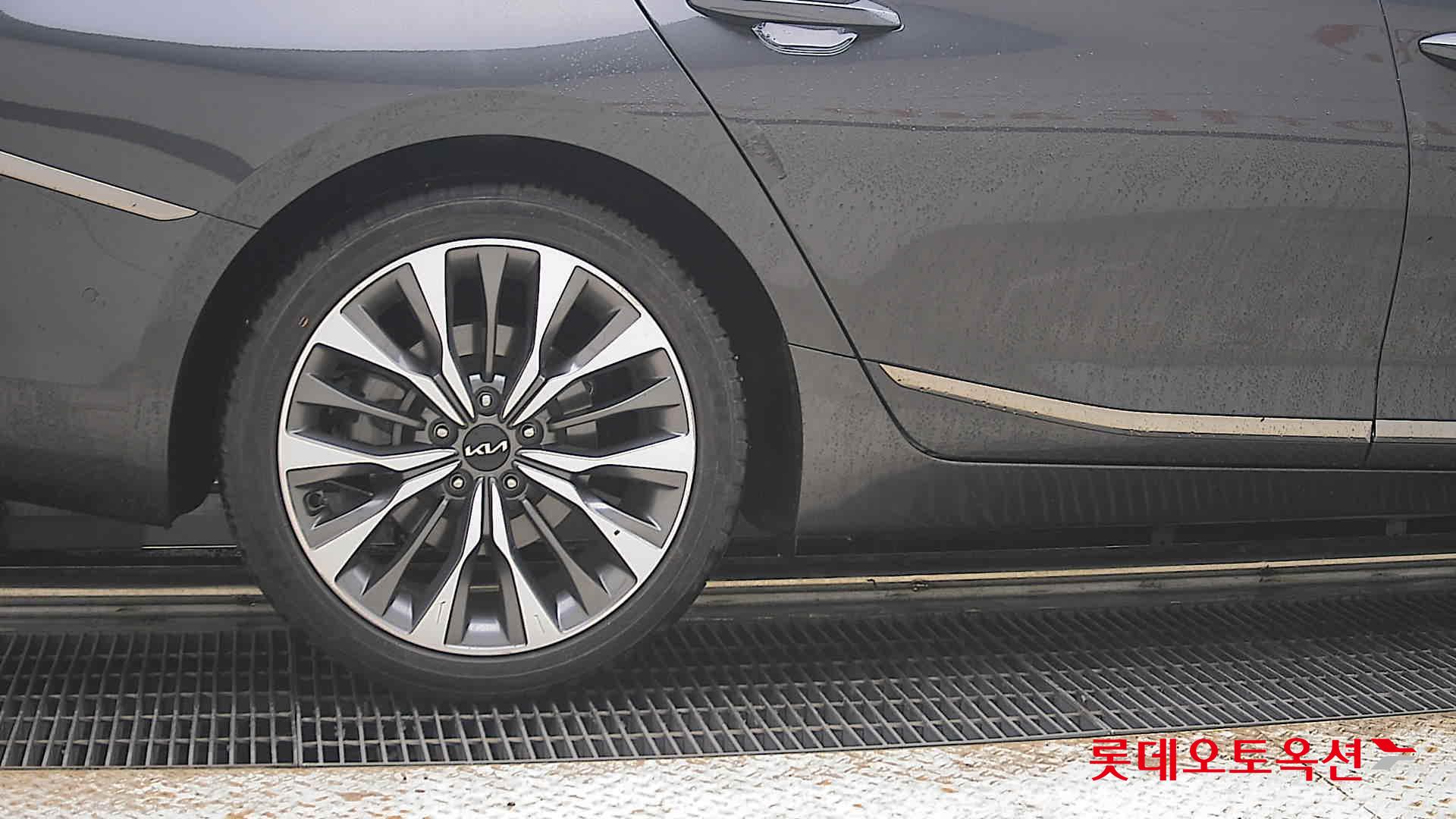 2022 - kia k8
