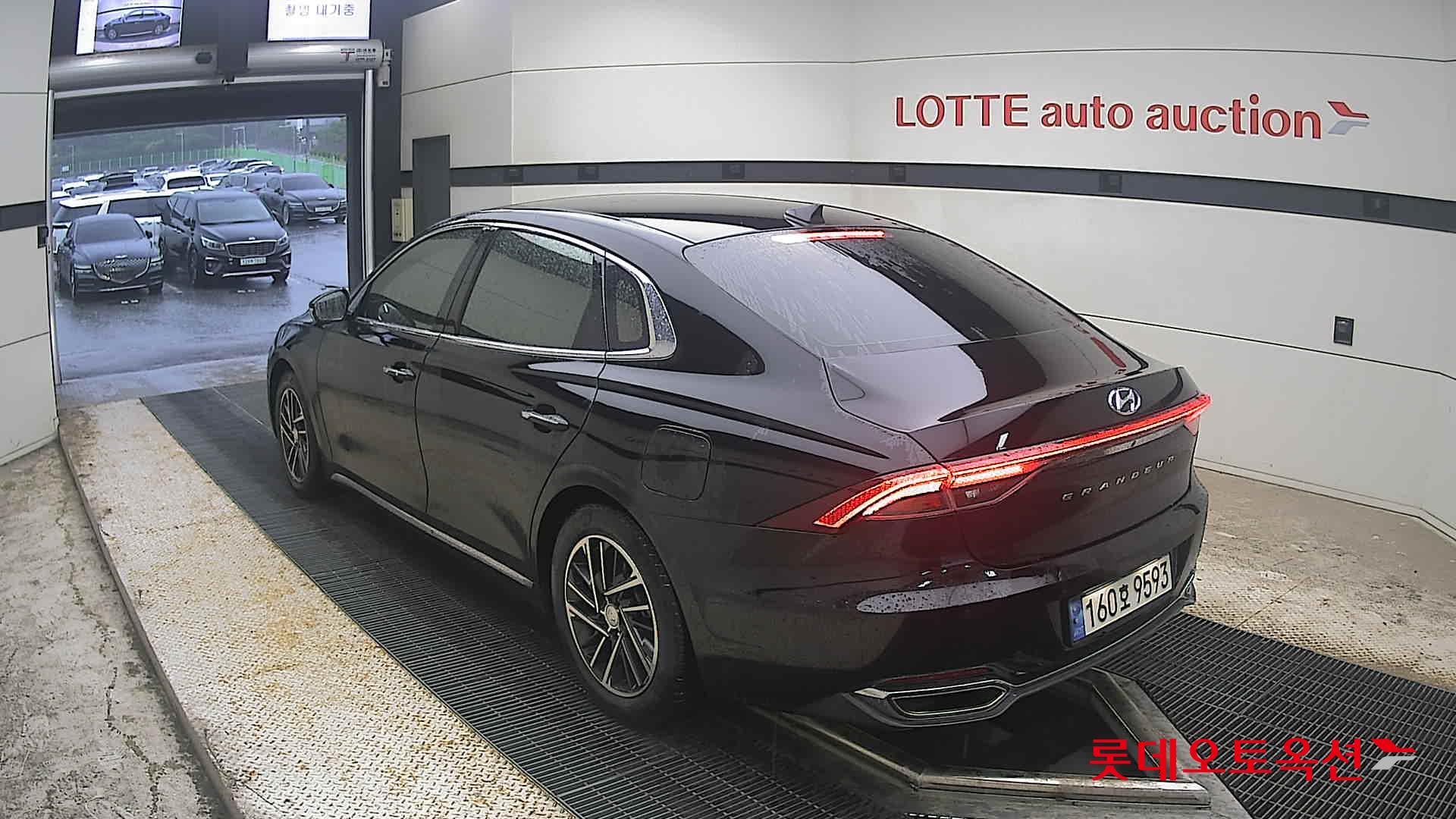 2022 - hyundai grandeur