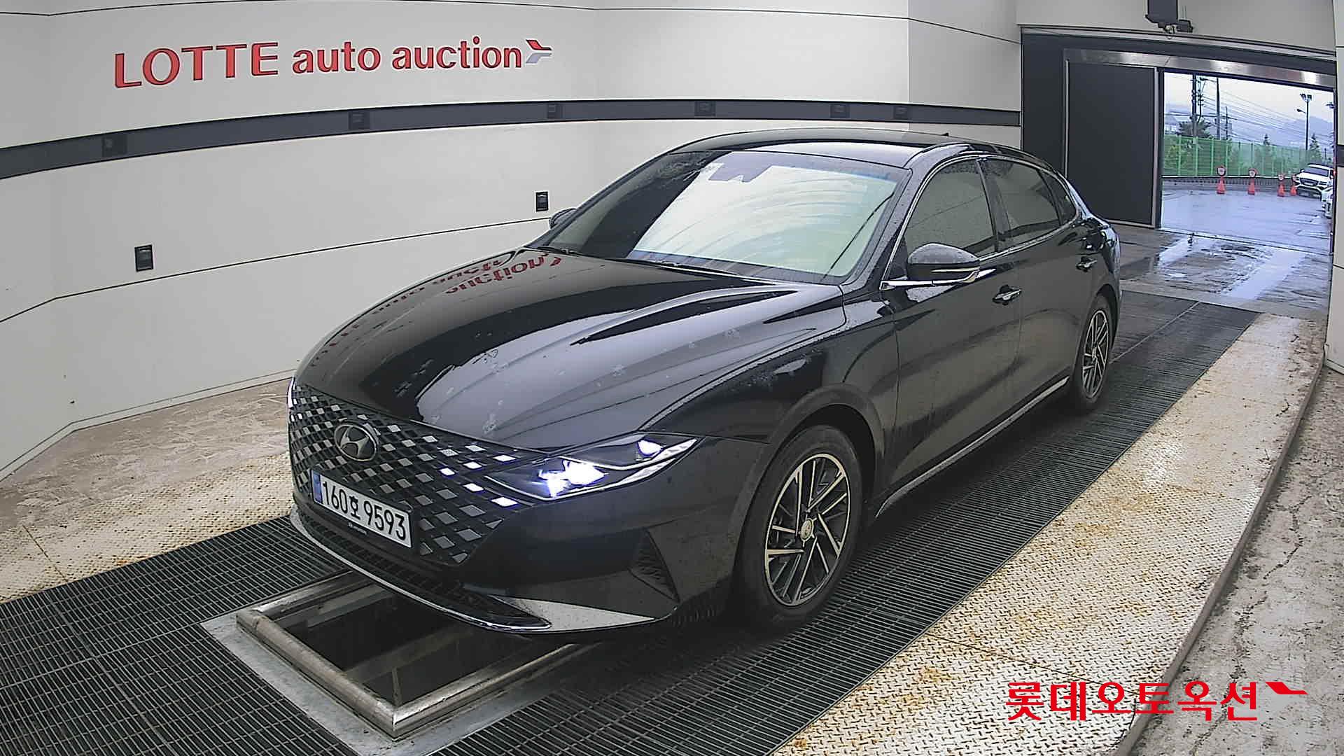 2022 - hyundai grandeur