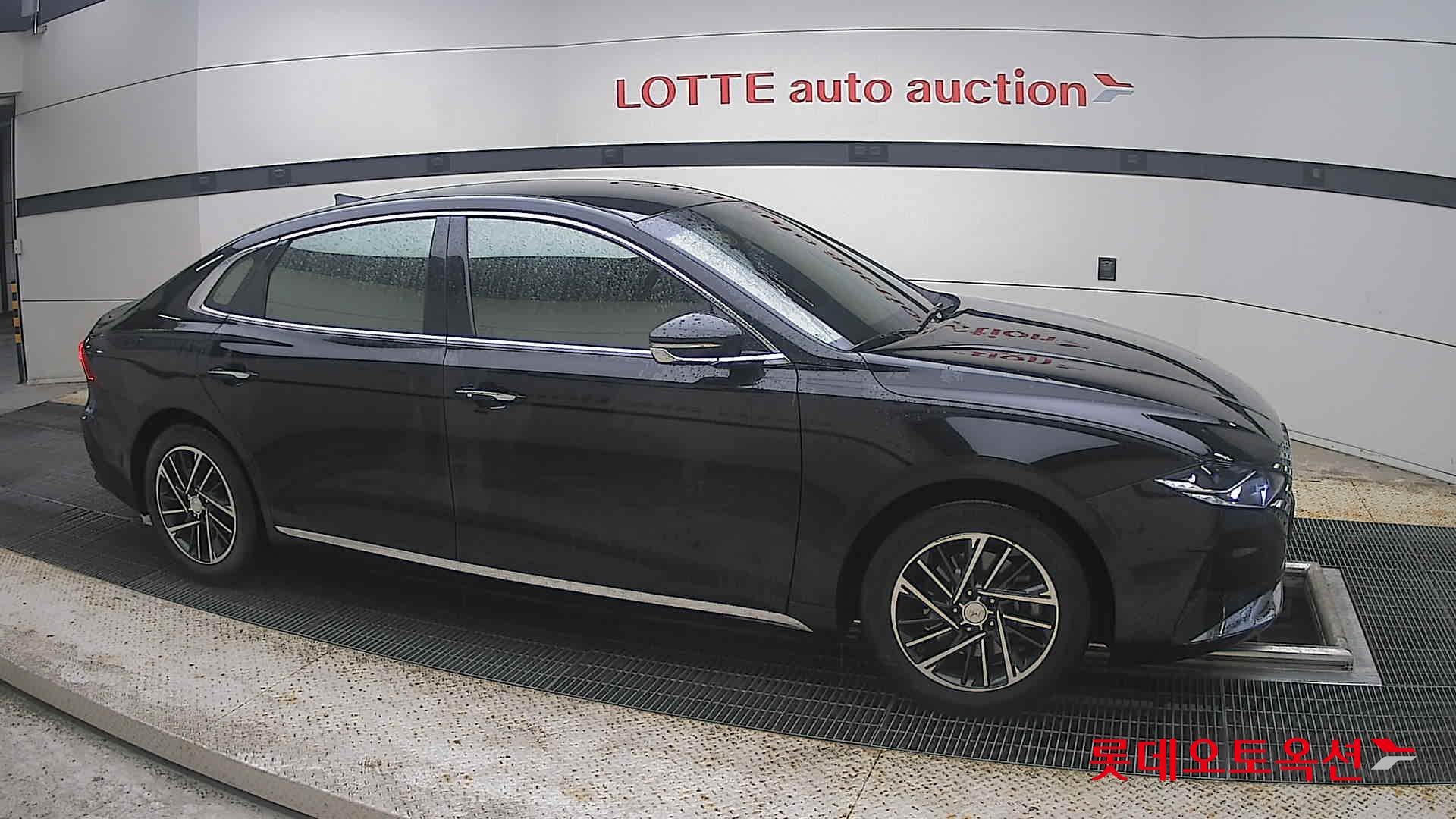 2022 - hyundai grandeur