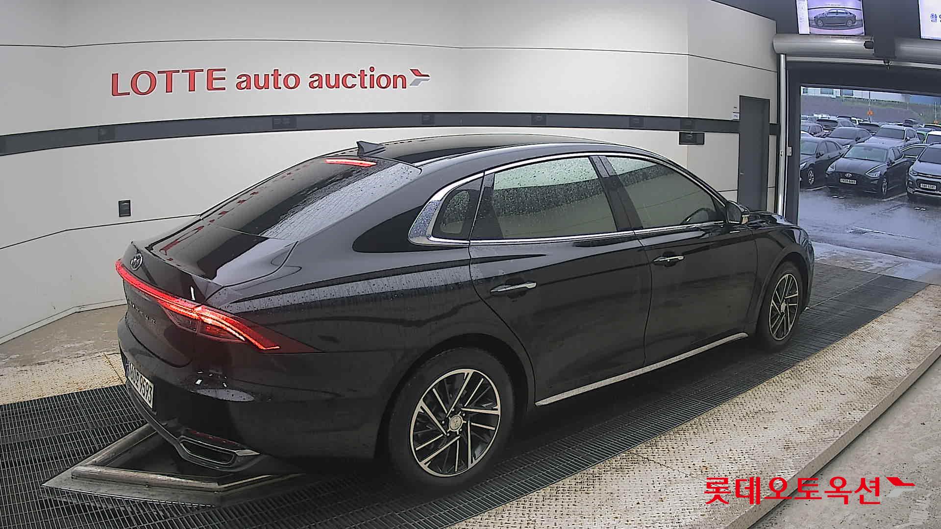 2022 - hyundai grandeur