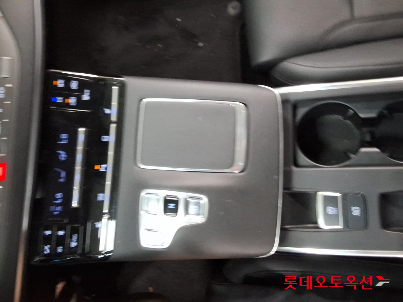 2022 - hyundai grandeur