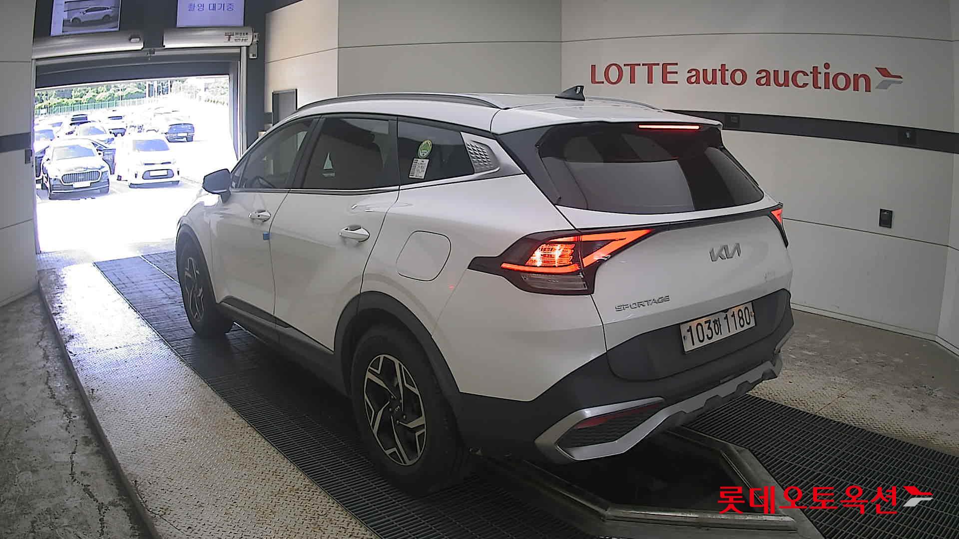 2022 - kia sportage