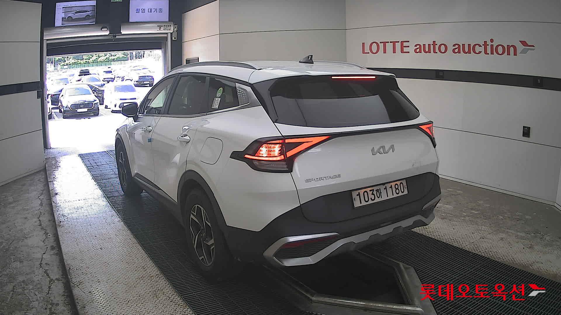 2022 - kia sportage