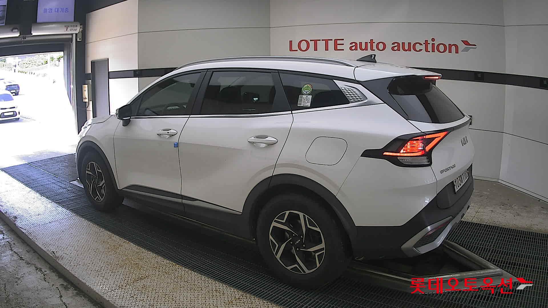 2022 - kia sportage