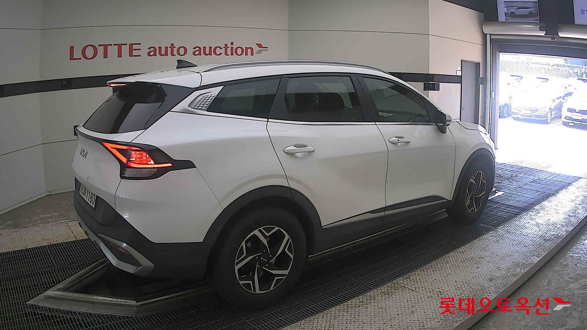 2022 - kia sportage
