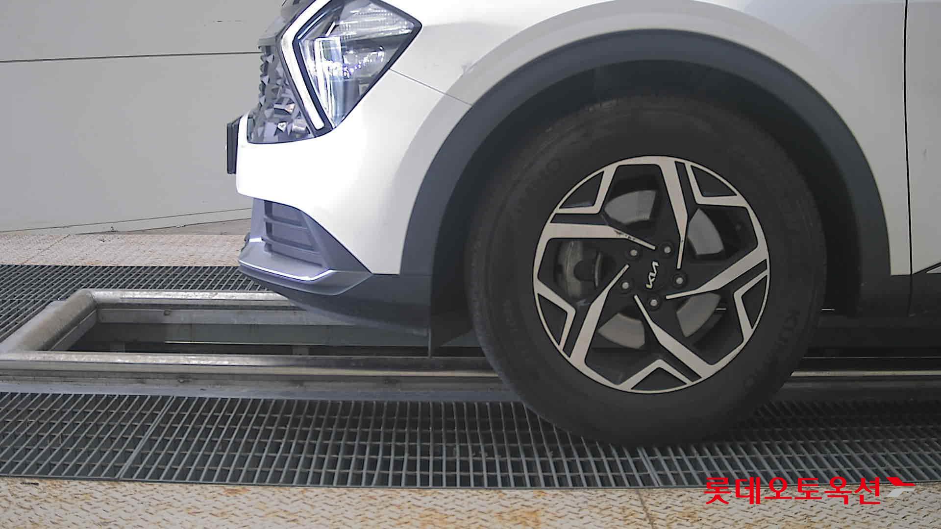 2022 - kia sportage