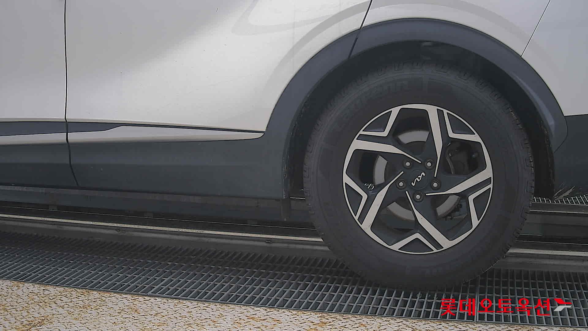 2022 - kia sportage