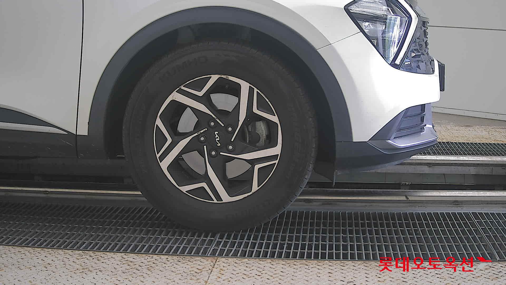 2022 - kia sportage