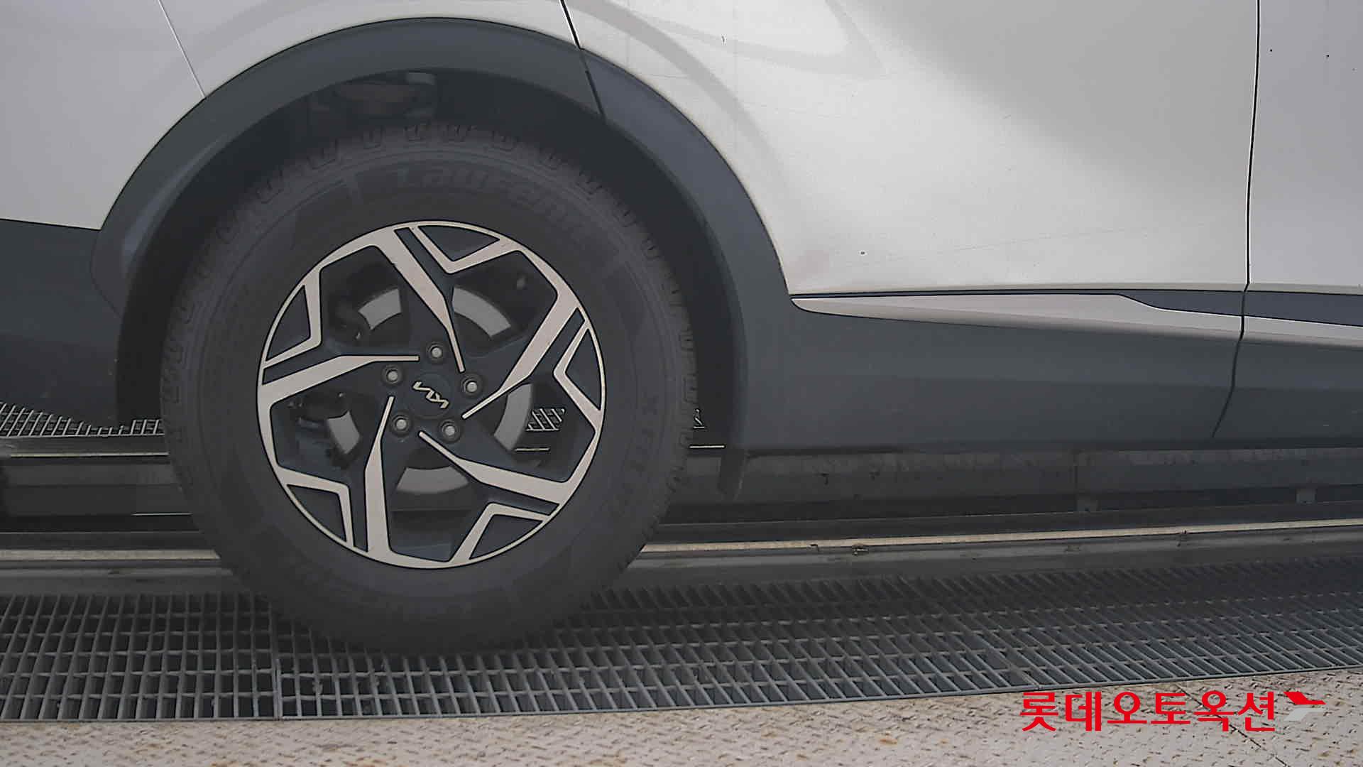 2022 - kia sportage