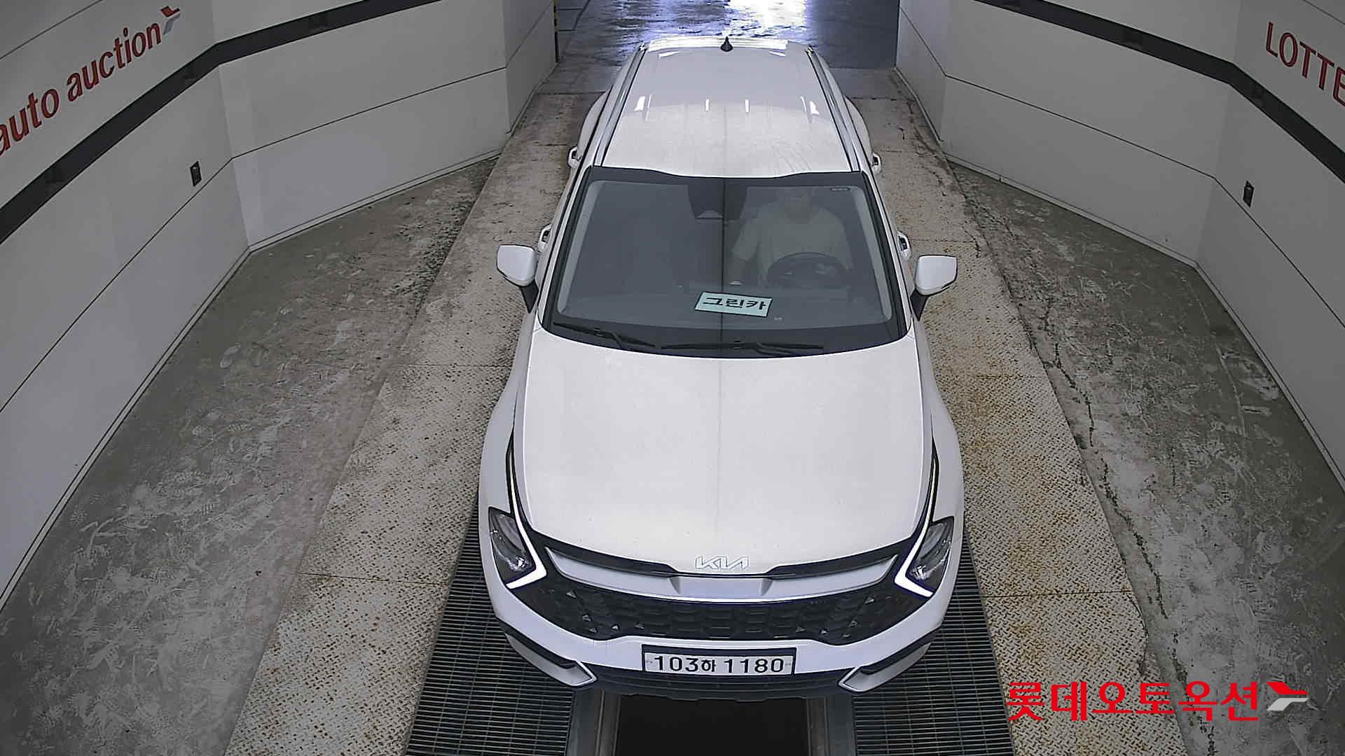 2022 - kia sportage