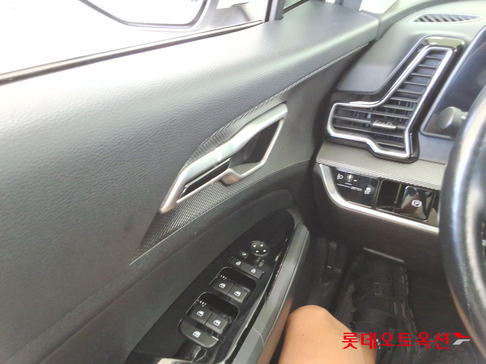 2022 - kia sportage
