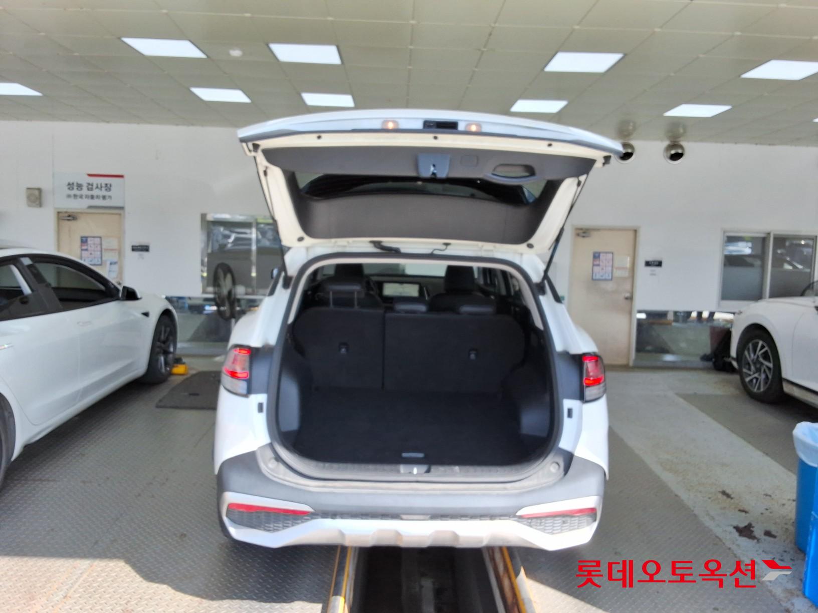 2022 - kia sportage