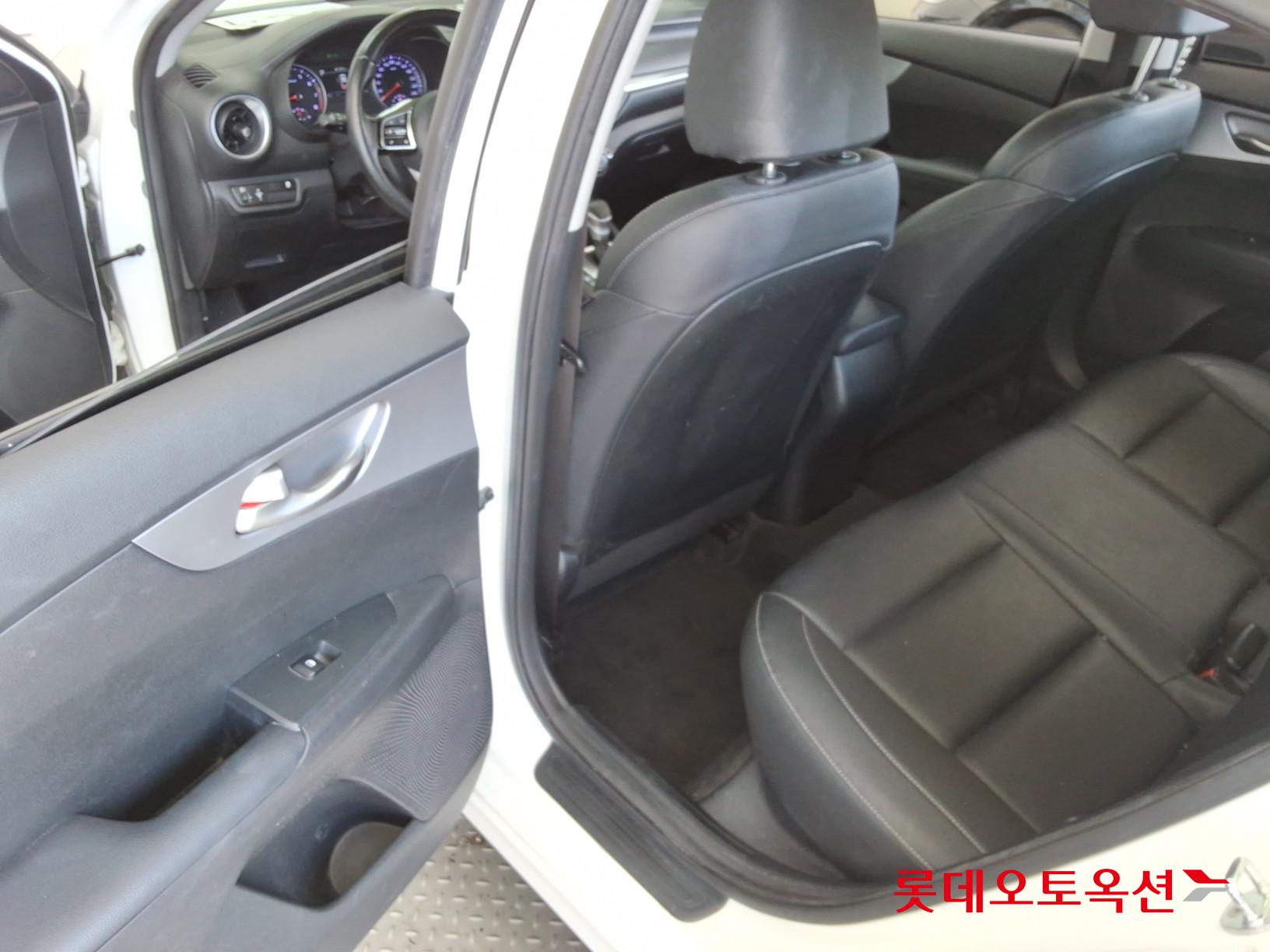 2022 - kia k3