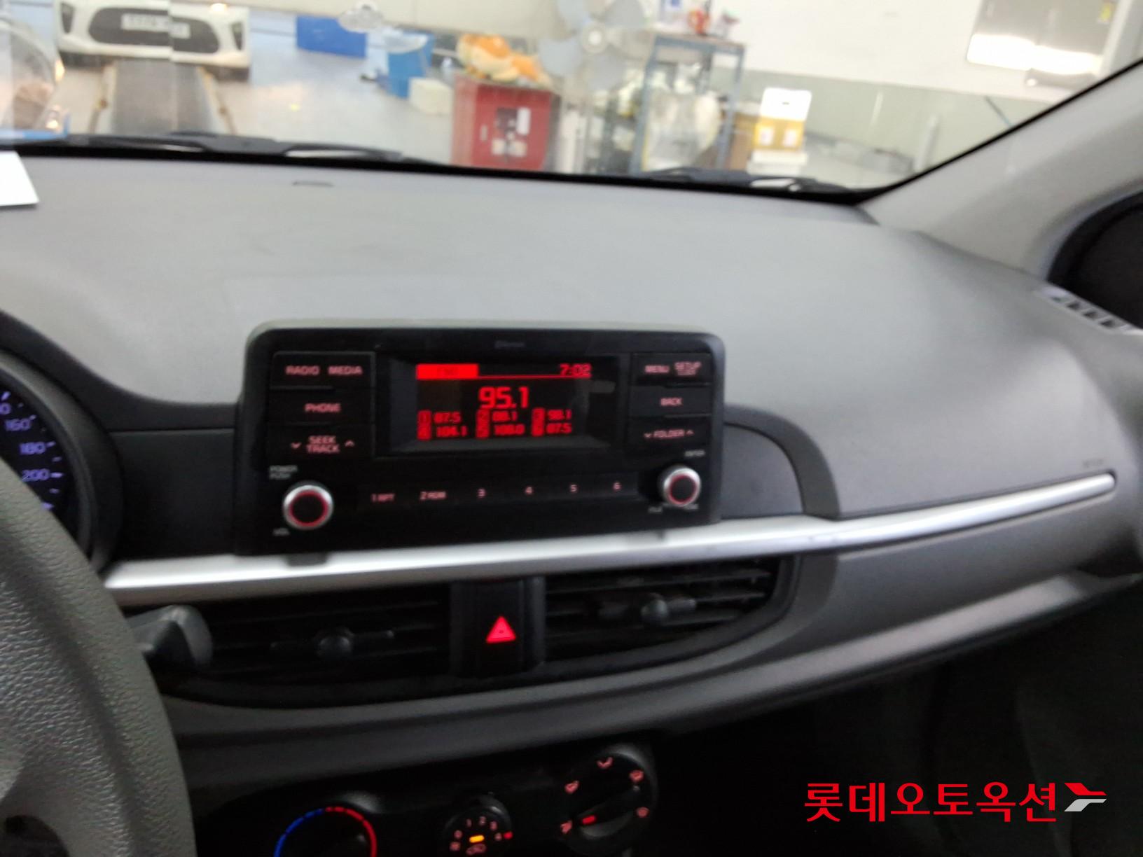 2019 - kia morning
