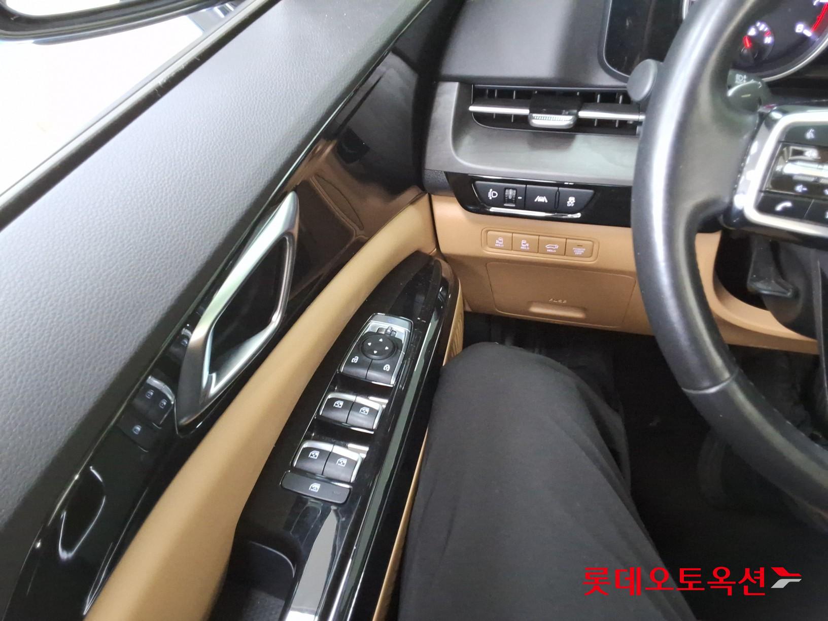 2022 - kia carnival