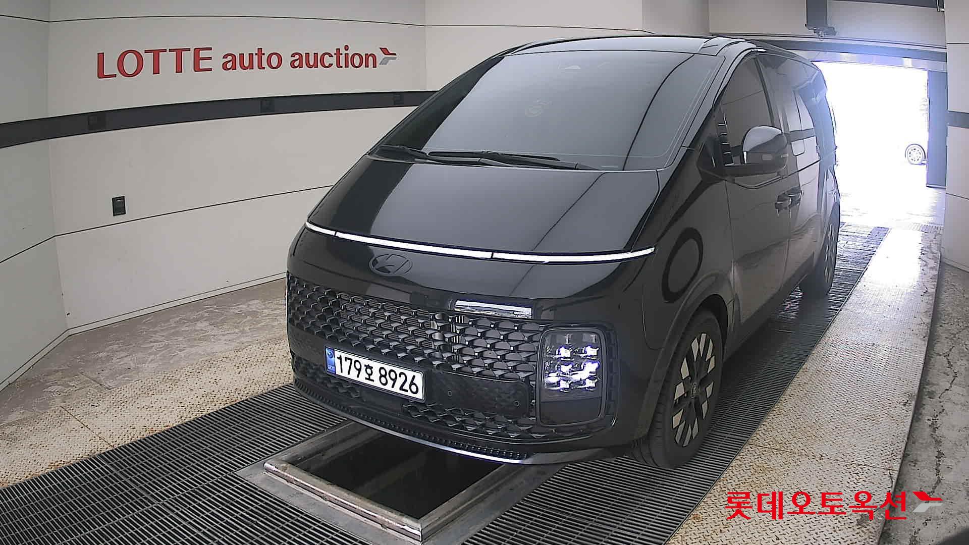 2025 - hyundai staria